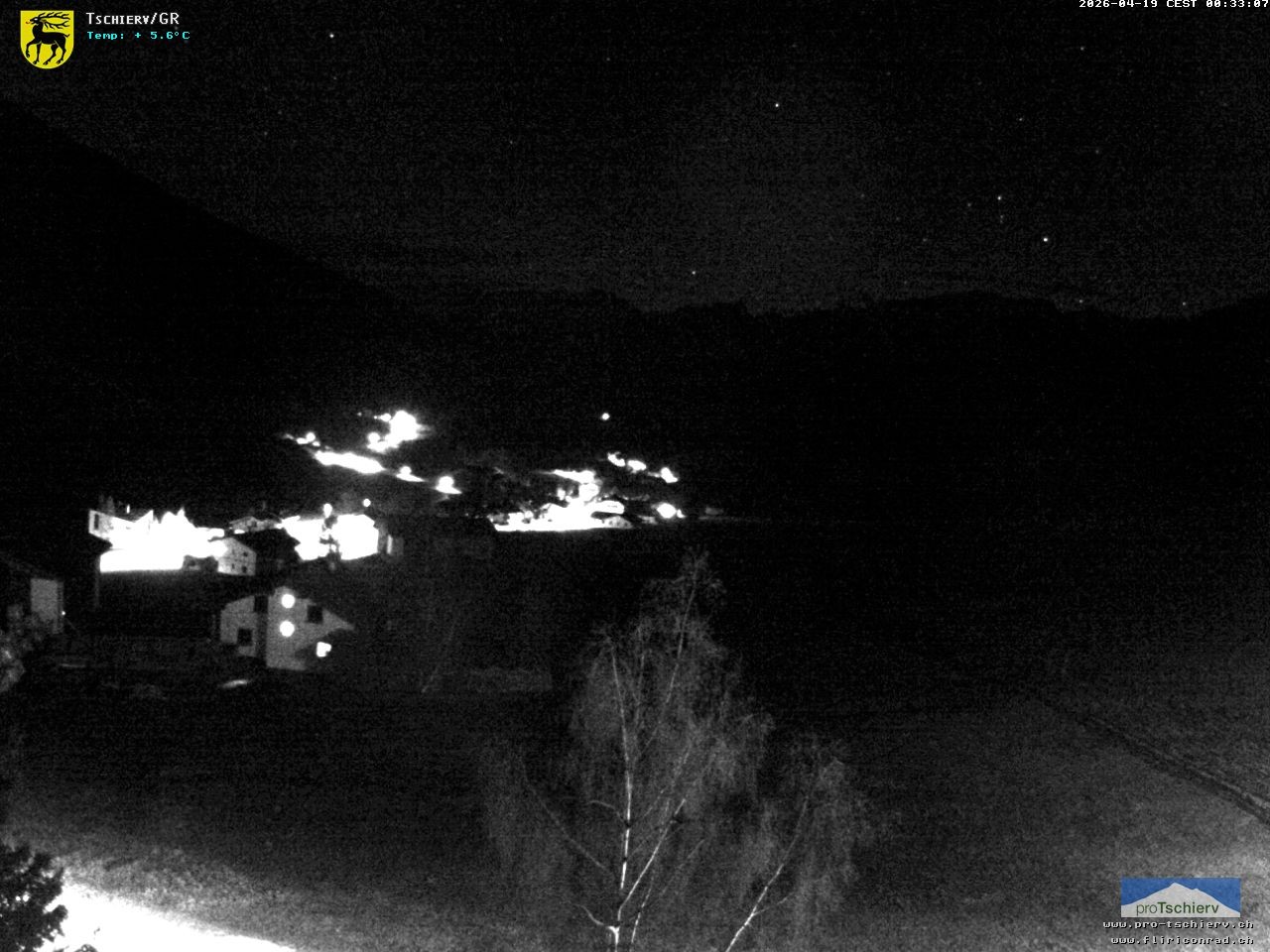 Archiv Foto Webcam Dorf Tschierv