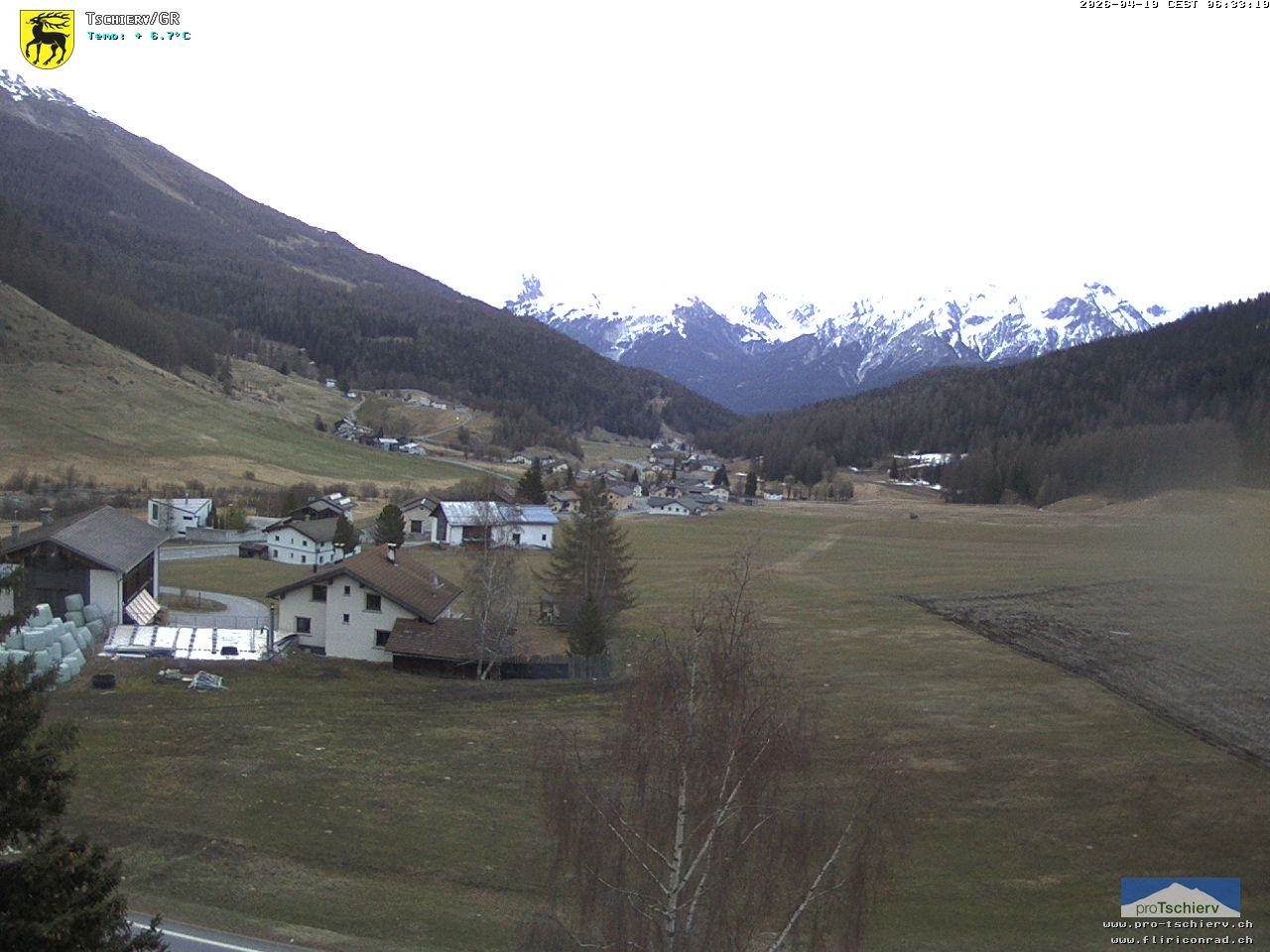 Archiv Foto Webcam Dorf Tschierv