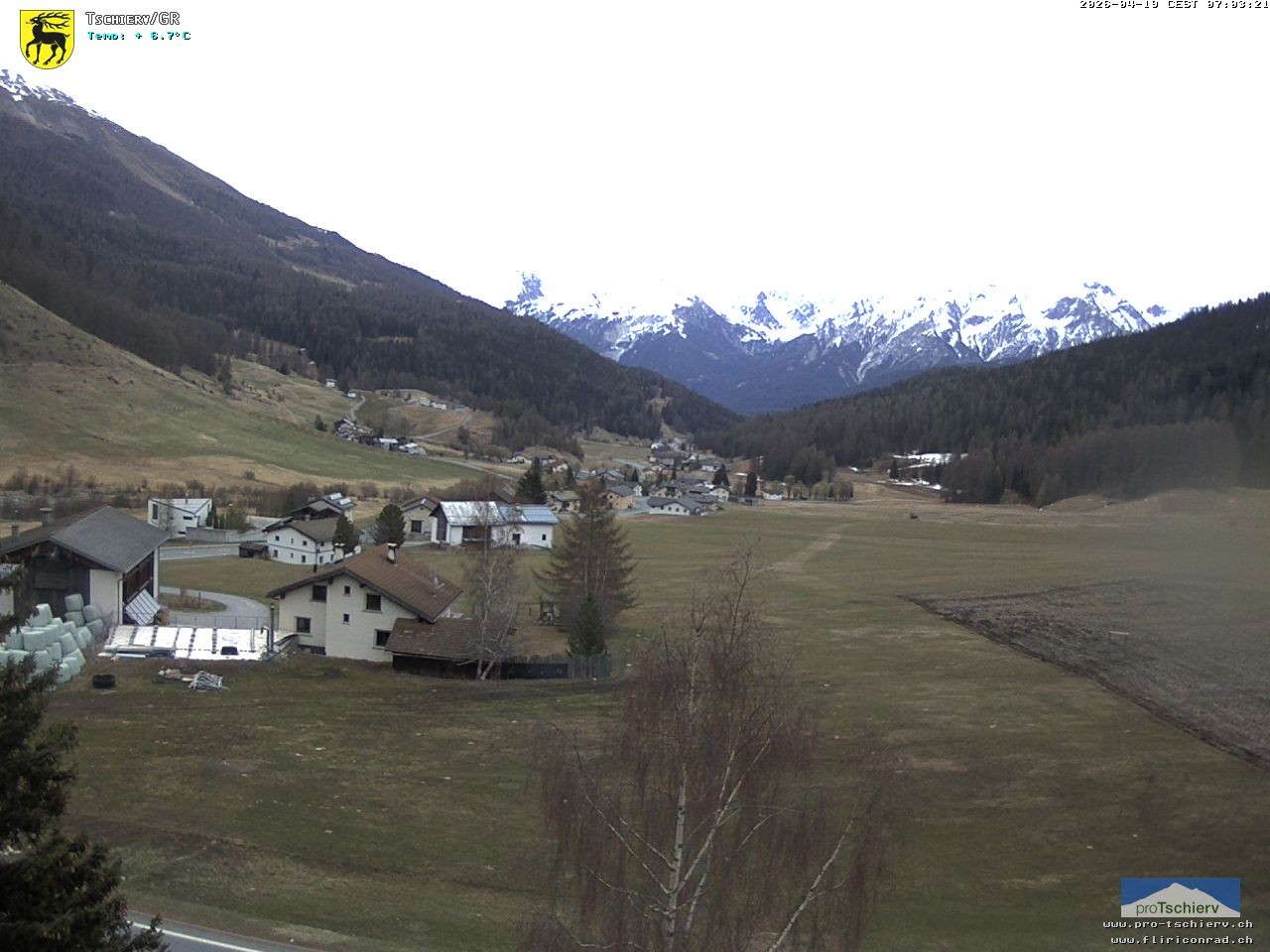 Archiv Foto Webcam Dorf Tschierv