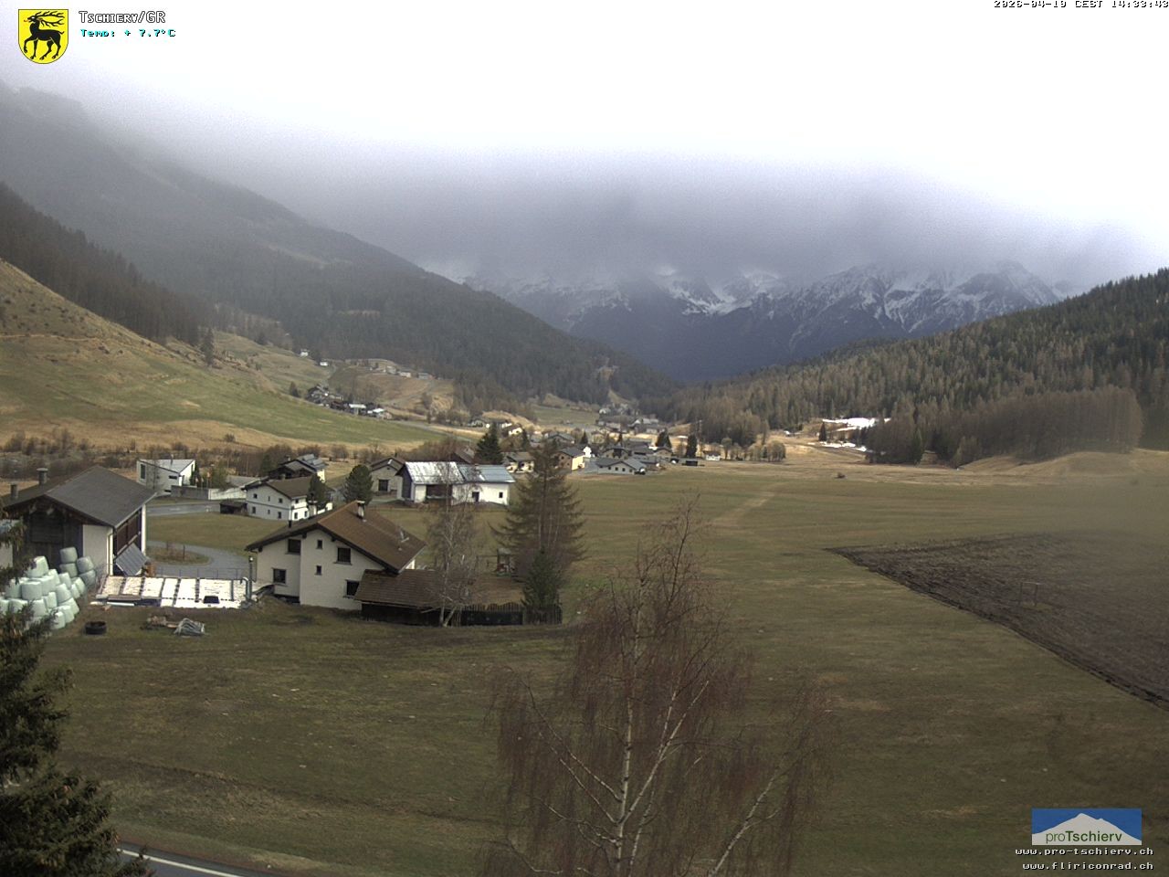 Archiv Foto Webcam Dorf Tschierv