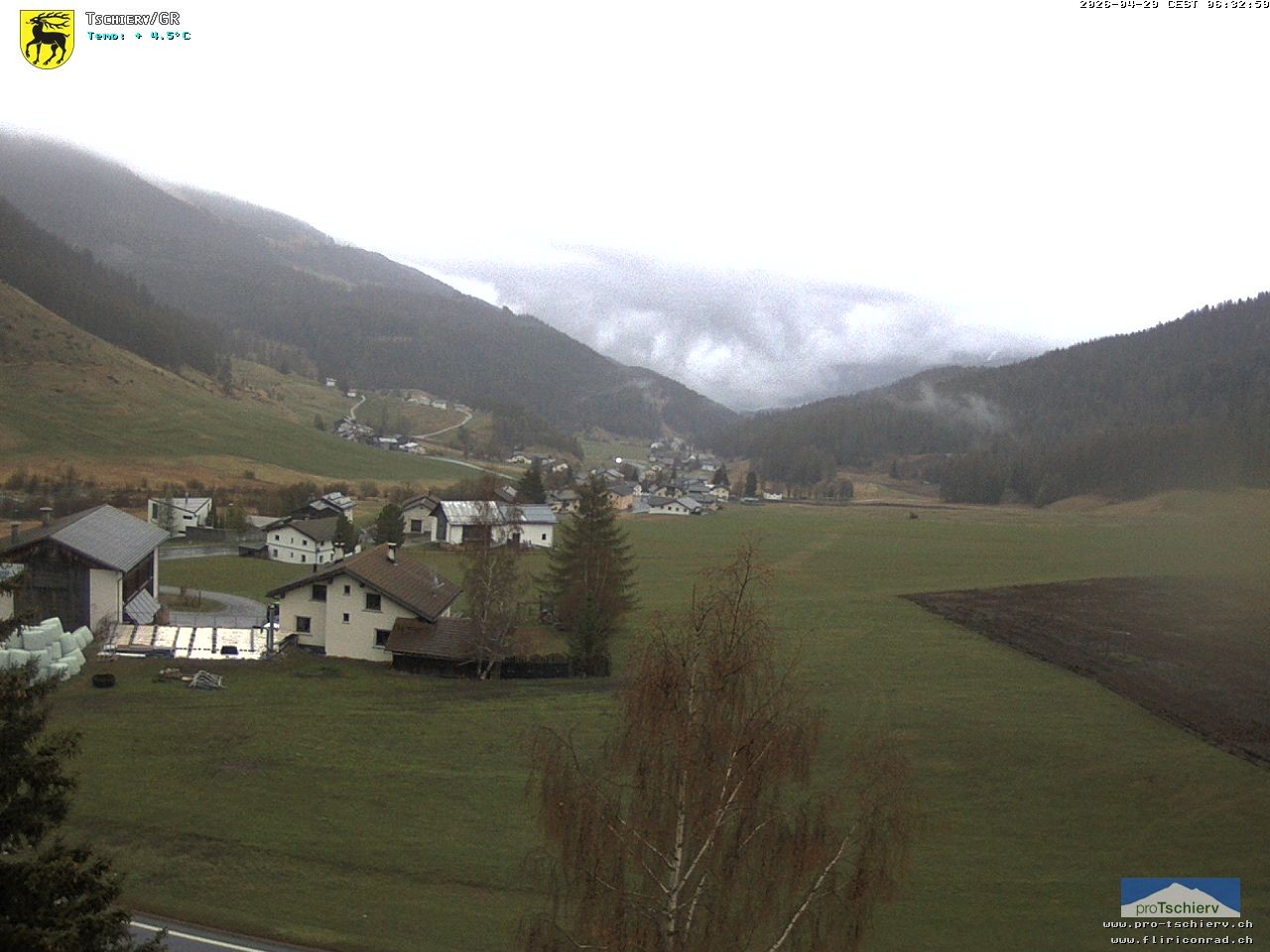 Archiv Foto Webcam Dorf Tschierv