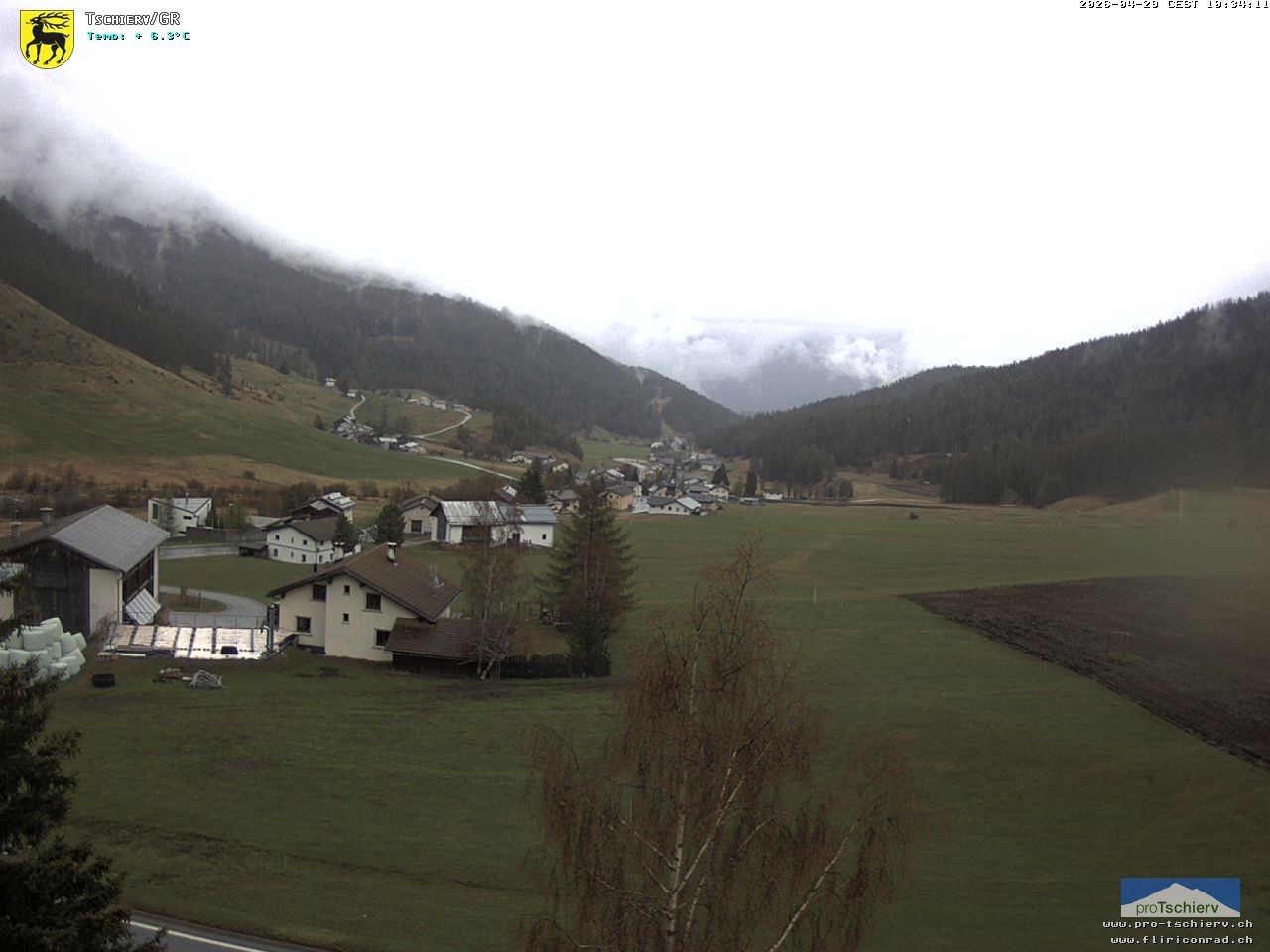 Archiv Foto Webcam Dorf Tschierv