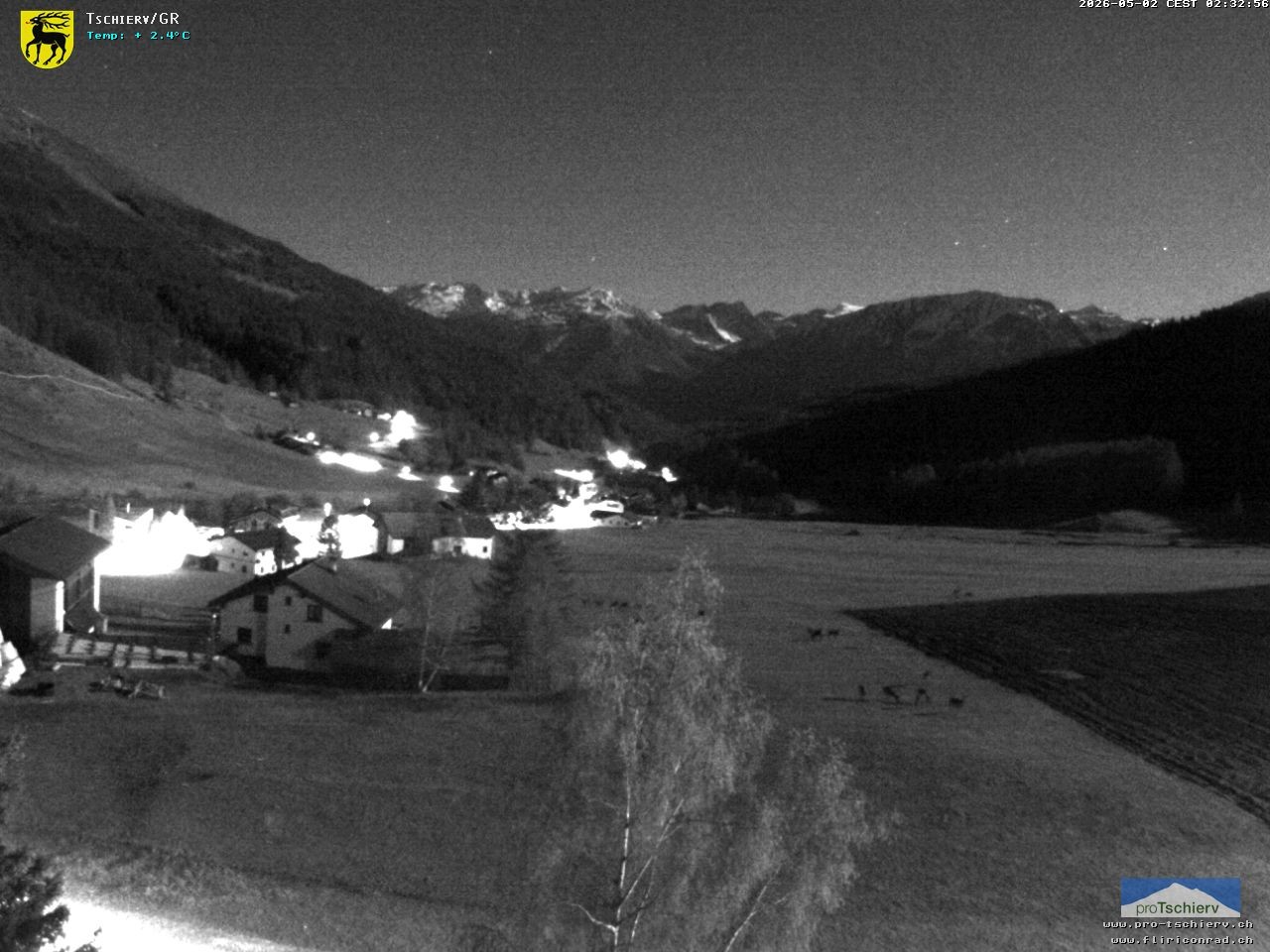 Archiv Foto Webcam Dorf Tschierv