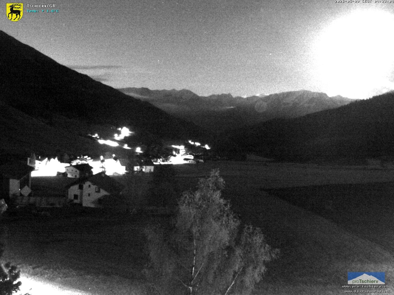 Archiv Foto Webcam Dorf Tschierv