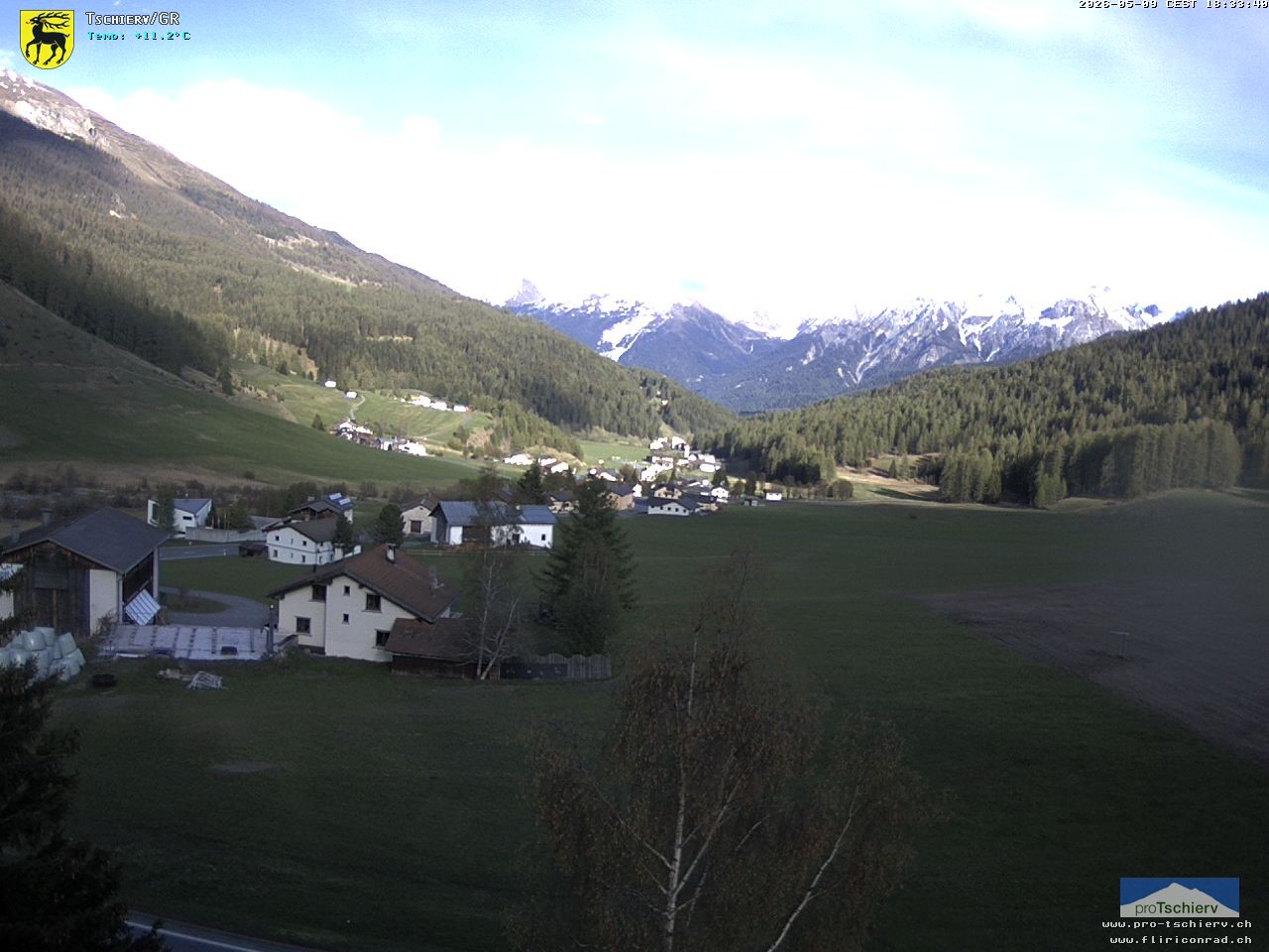 Archiv Foto Webcam Dorf Tschierv