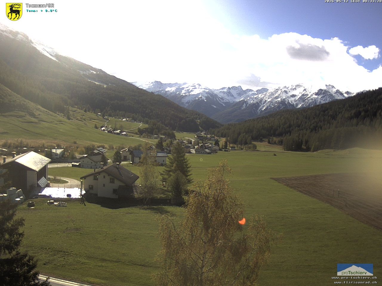 Archiv Foto Webcam Dorf Tschierv