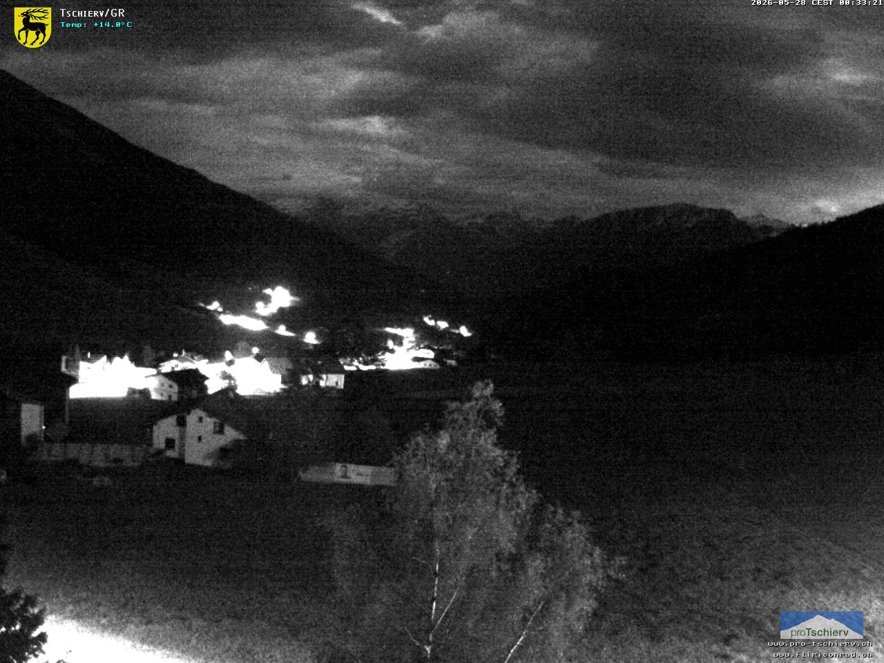 Archiv Foto Webcam Dorf Tschierv