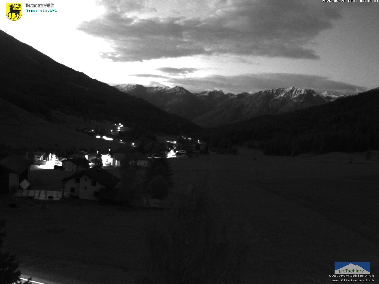 Archiv Foto Webcam Dorf Tschierv