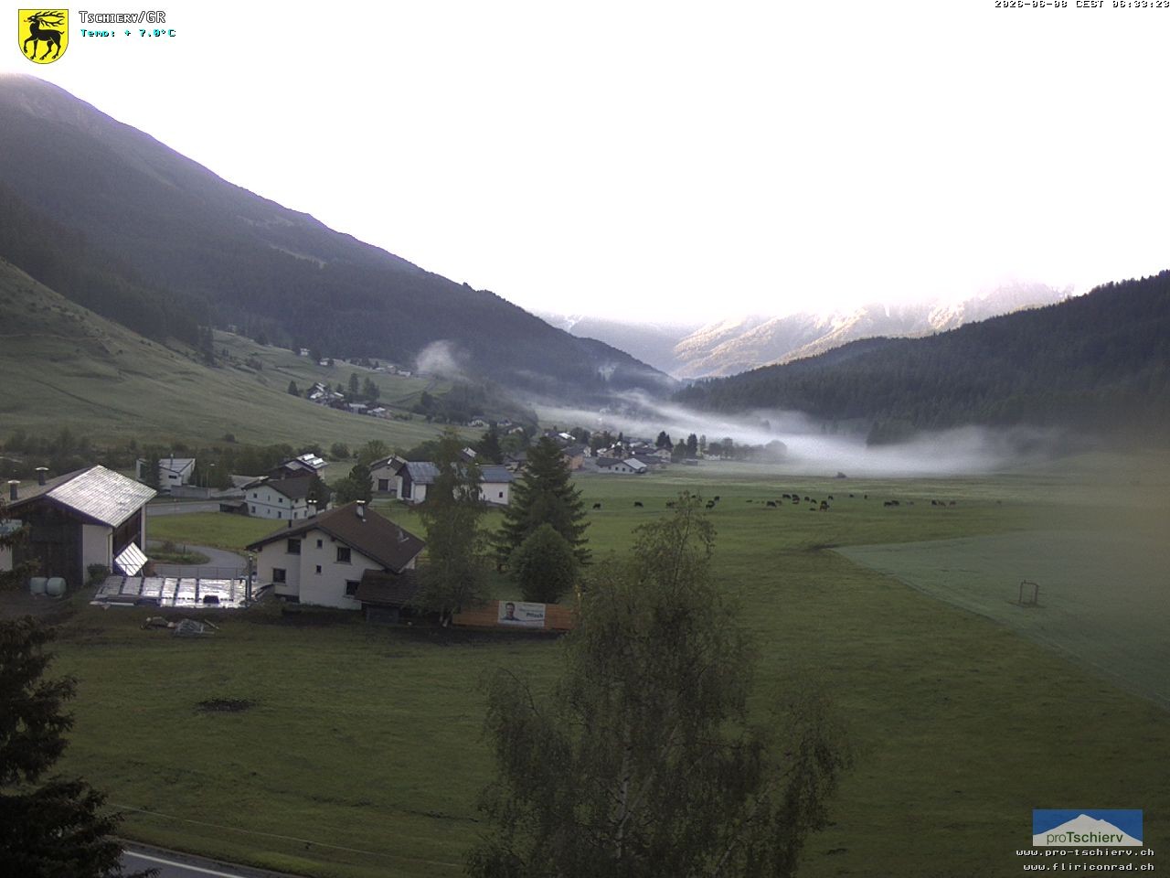 Archiv Foto Webcam Dorf Tschierv