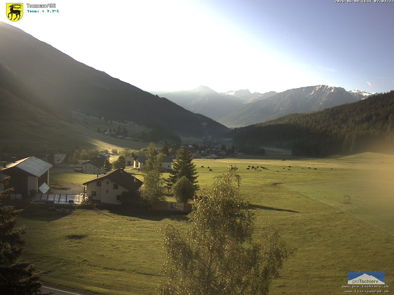 Archiv Foto Webcam Dorf Tschierv