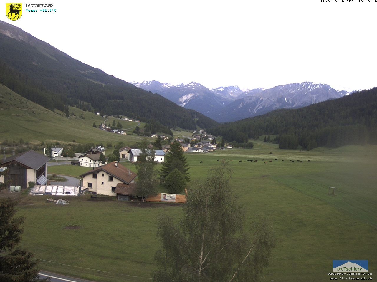 Archiv Foto Webcam Dorf Tschierv