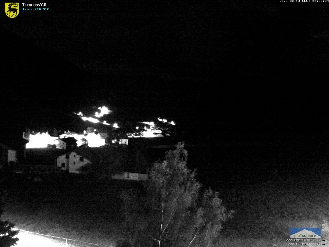 Archiv Foto Webcam Dorf Tschierv