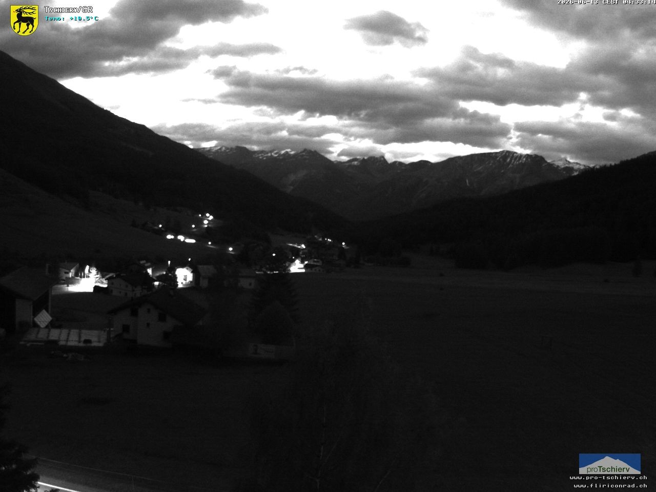 Archiv Foto Webcam Dorf Tschierv