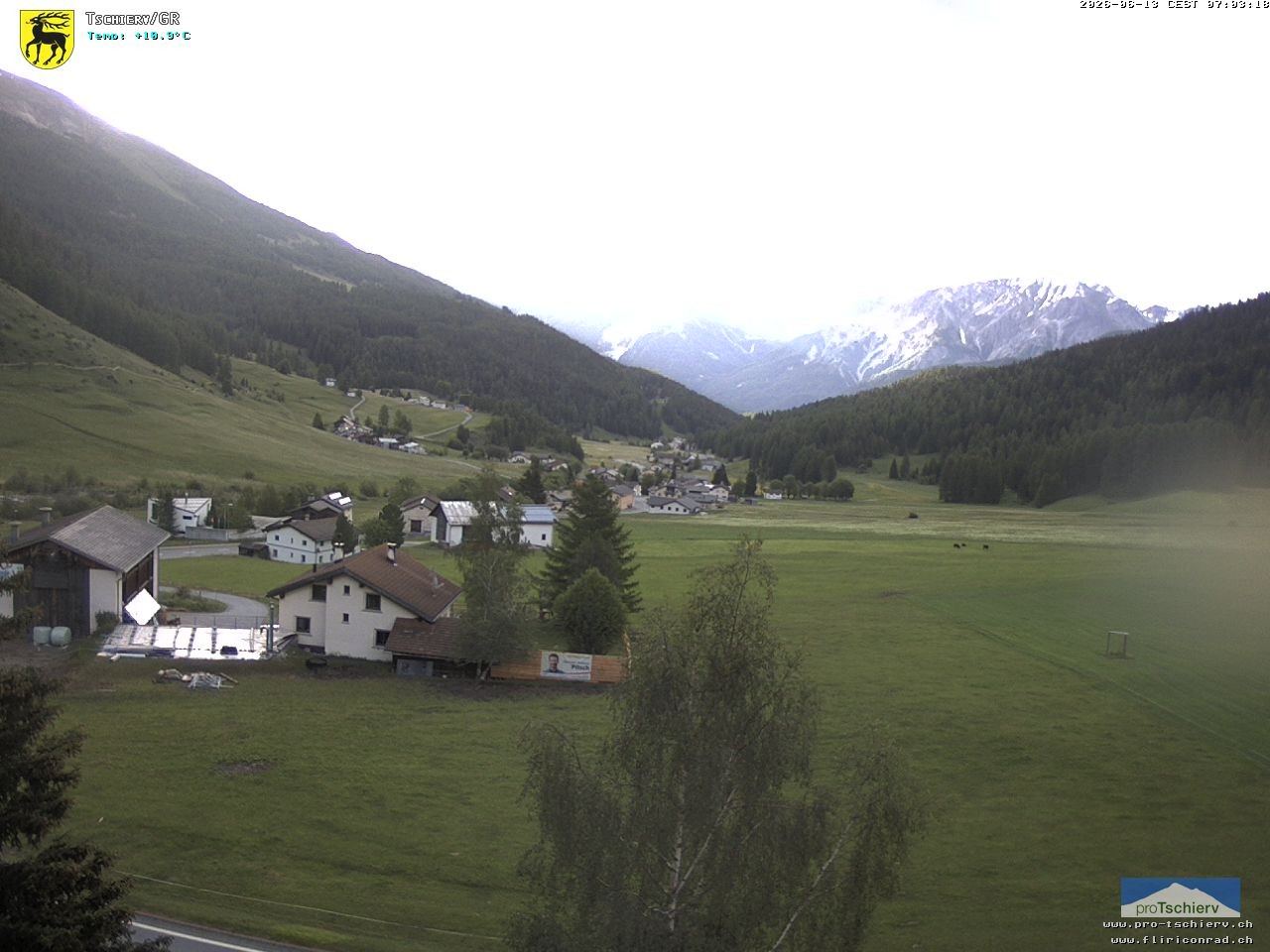 Archiv Foto Webcam Dorf Tschierv