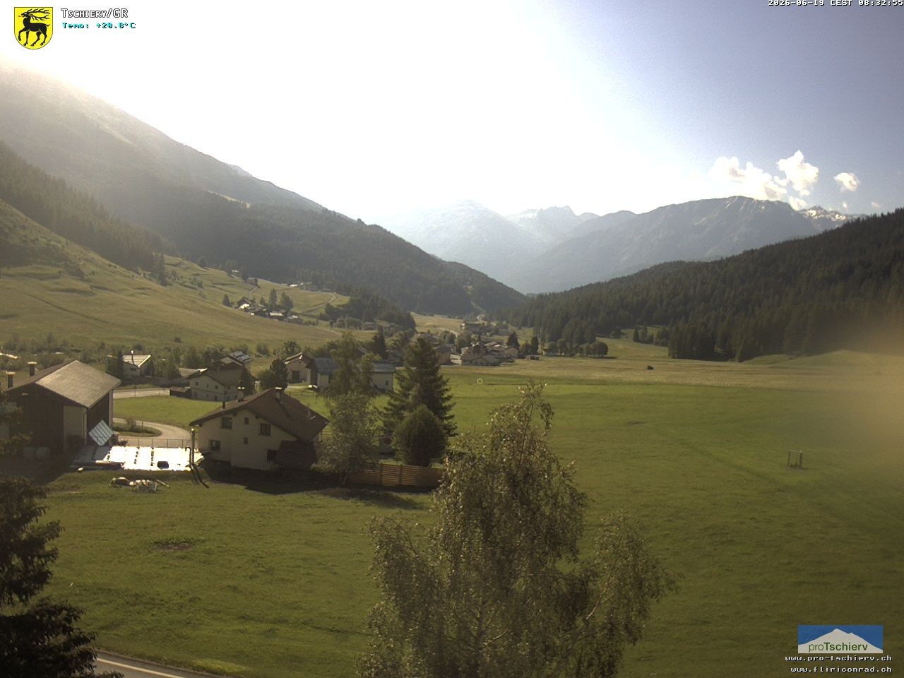 Archiv Foto Webcam Dorf Tschierv