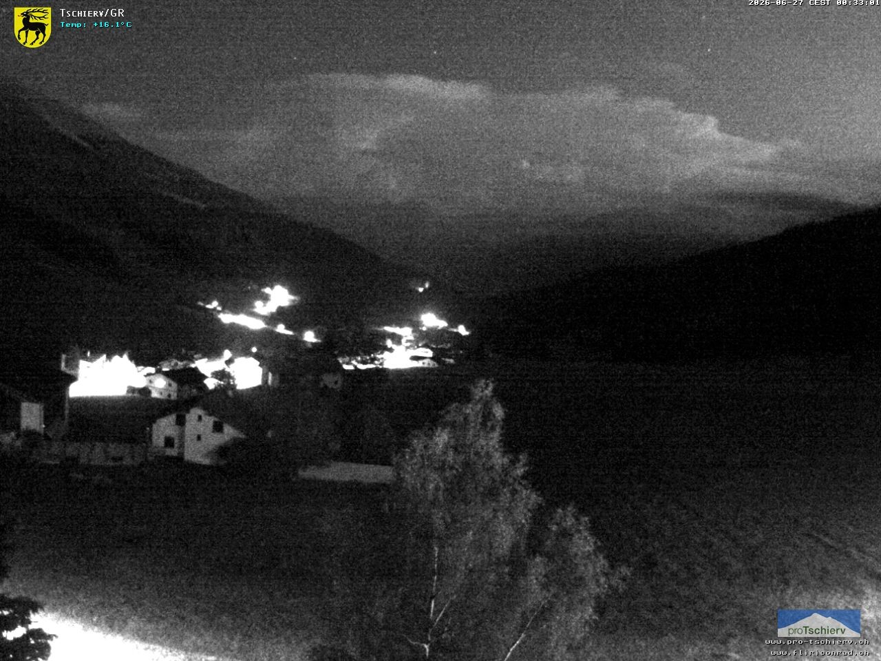 Archiv Foto Webcam Dorf Tschierv