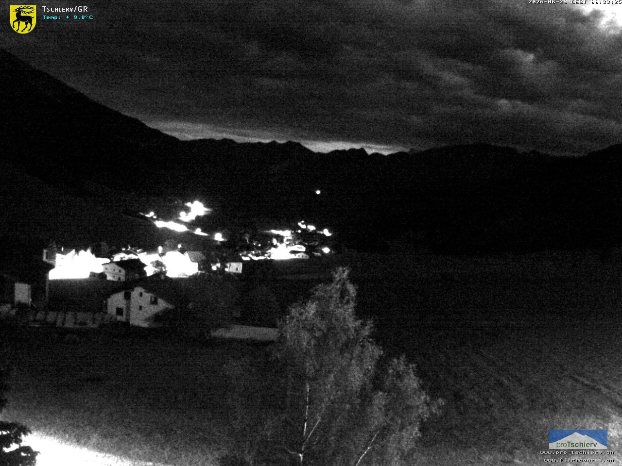 Archiv Foto Webcam Dorf Tschierv