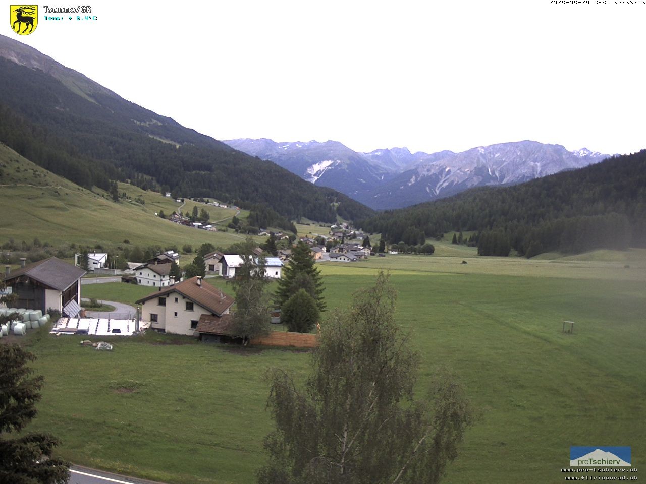 Archiv Foto Webcam Dorf Tschierv