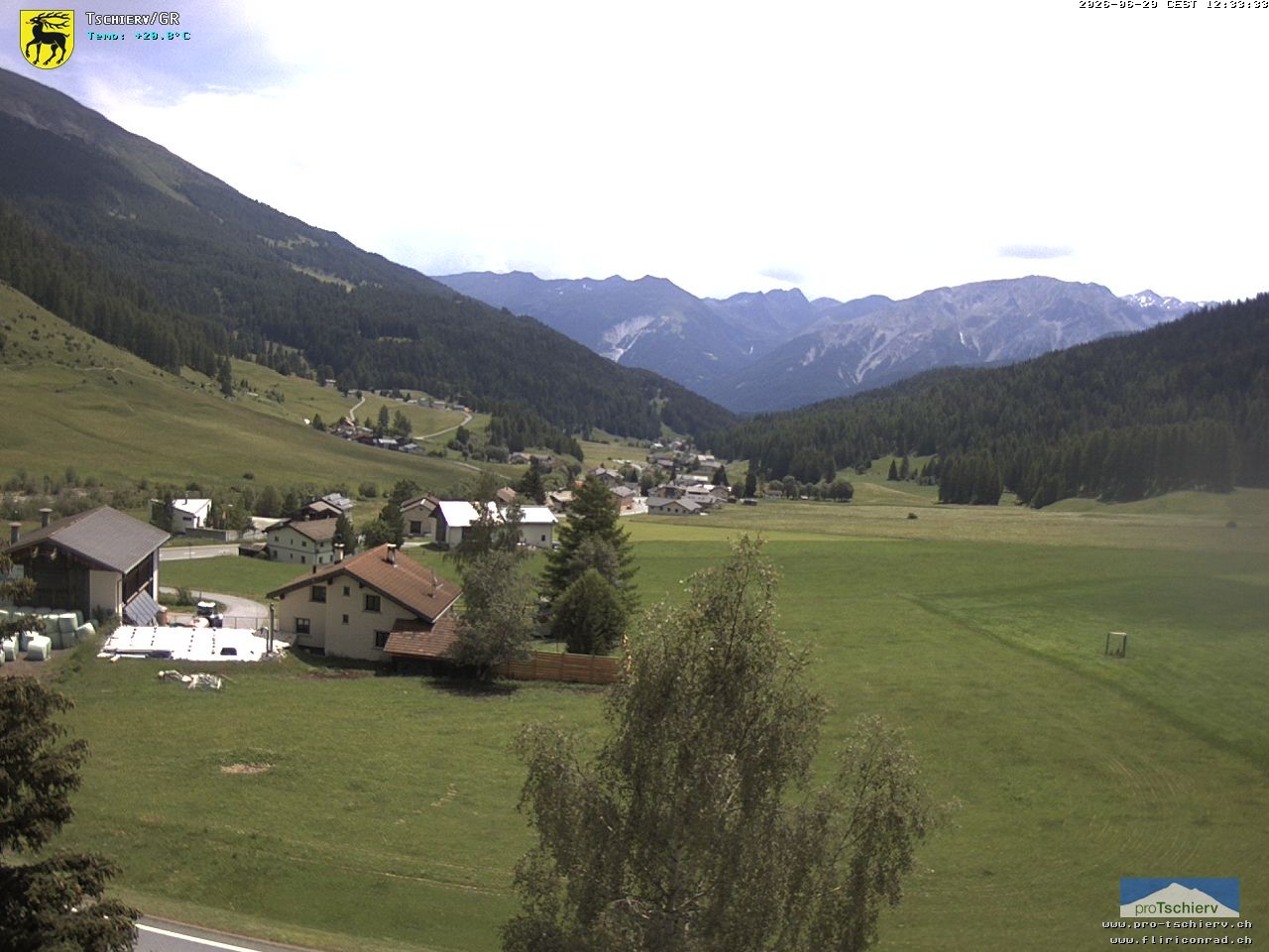 Archiv Foto Webcam Dorf Tschierv