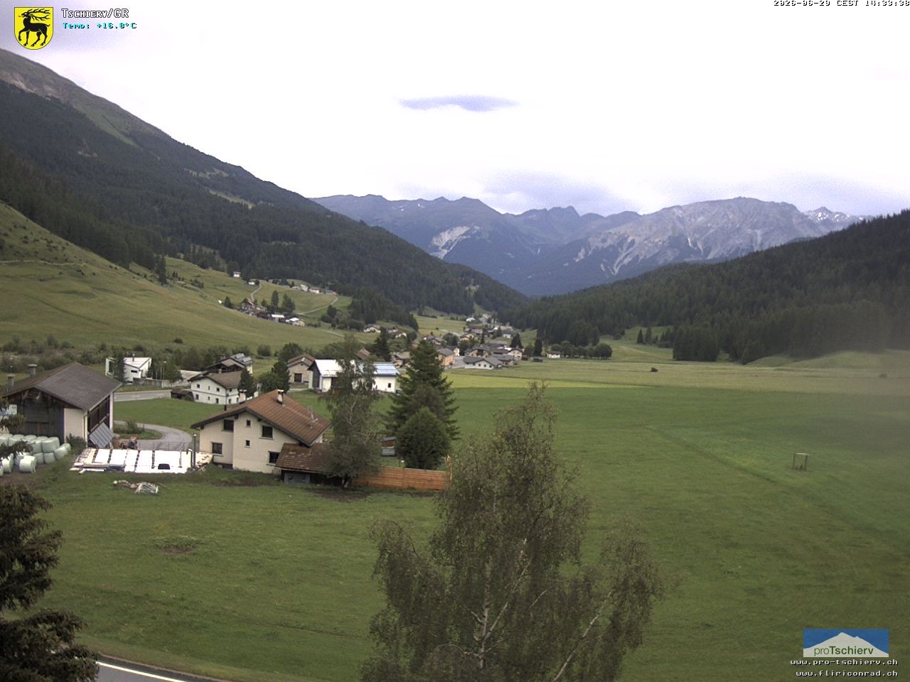 Archiv Foto Webcam Dorf Tschierv