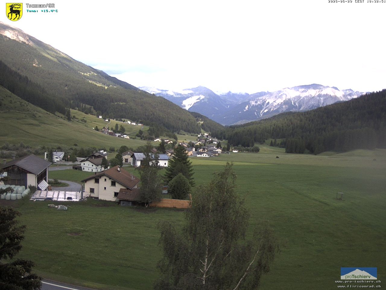 Archiv Foto Webcam Dorf Tschierv