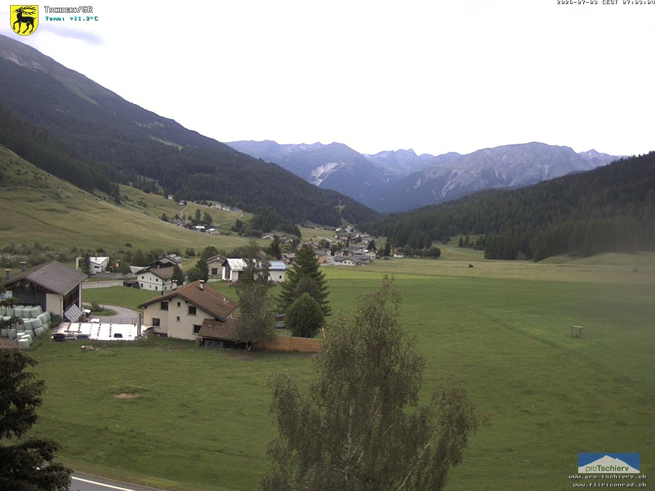 Archiv Foto Webcam Dorf Tschierv