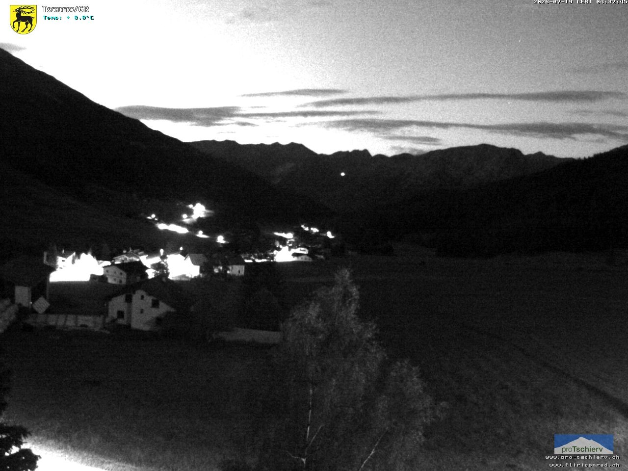 Archiv Foto Webcam Dorf Tschierv