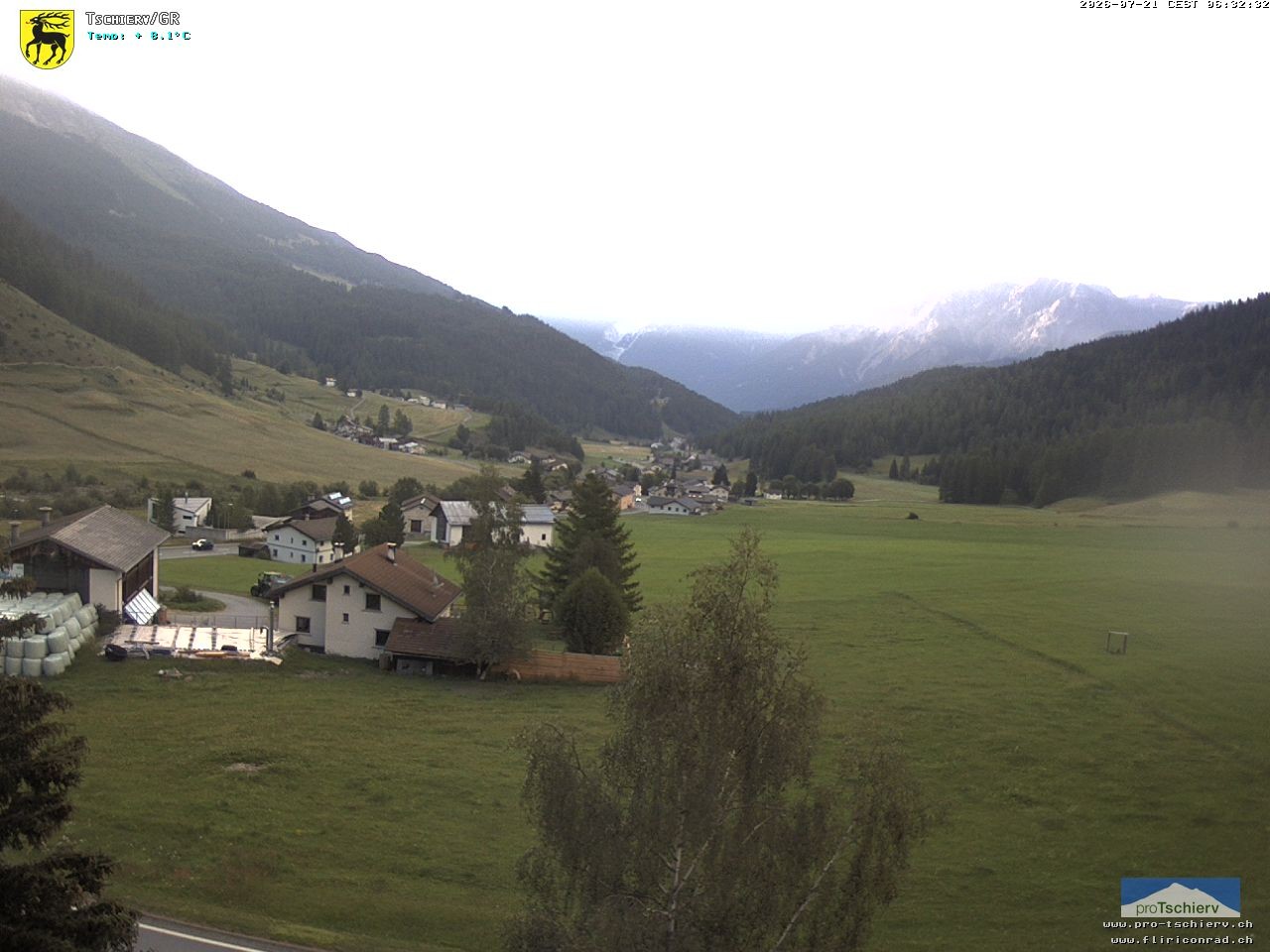 Archiv Foto Webcam Dorf Tschierv