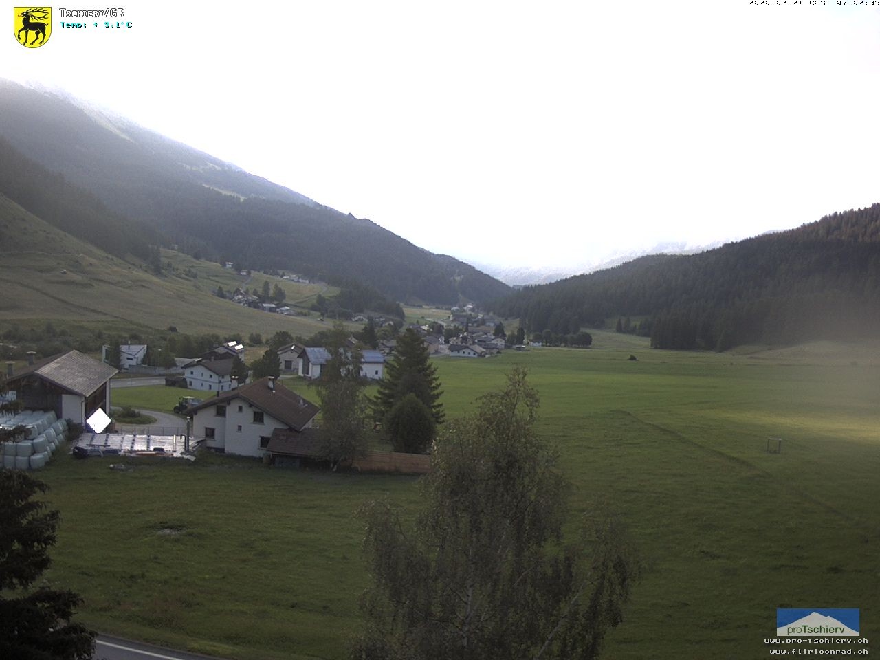 Archiv Foto Webcam Dorf Tschierv