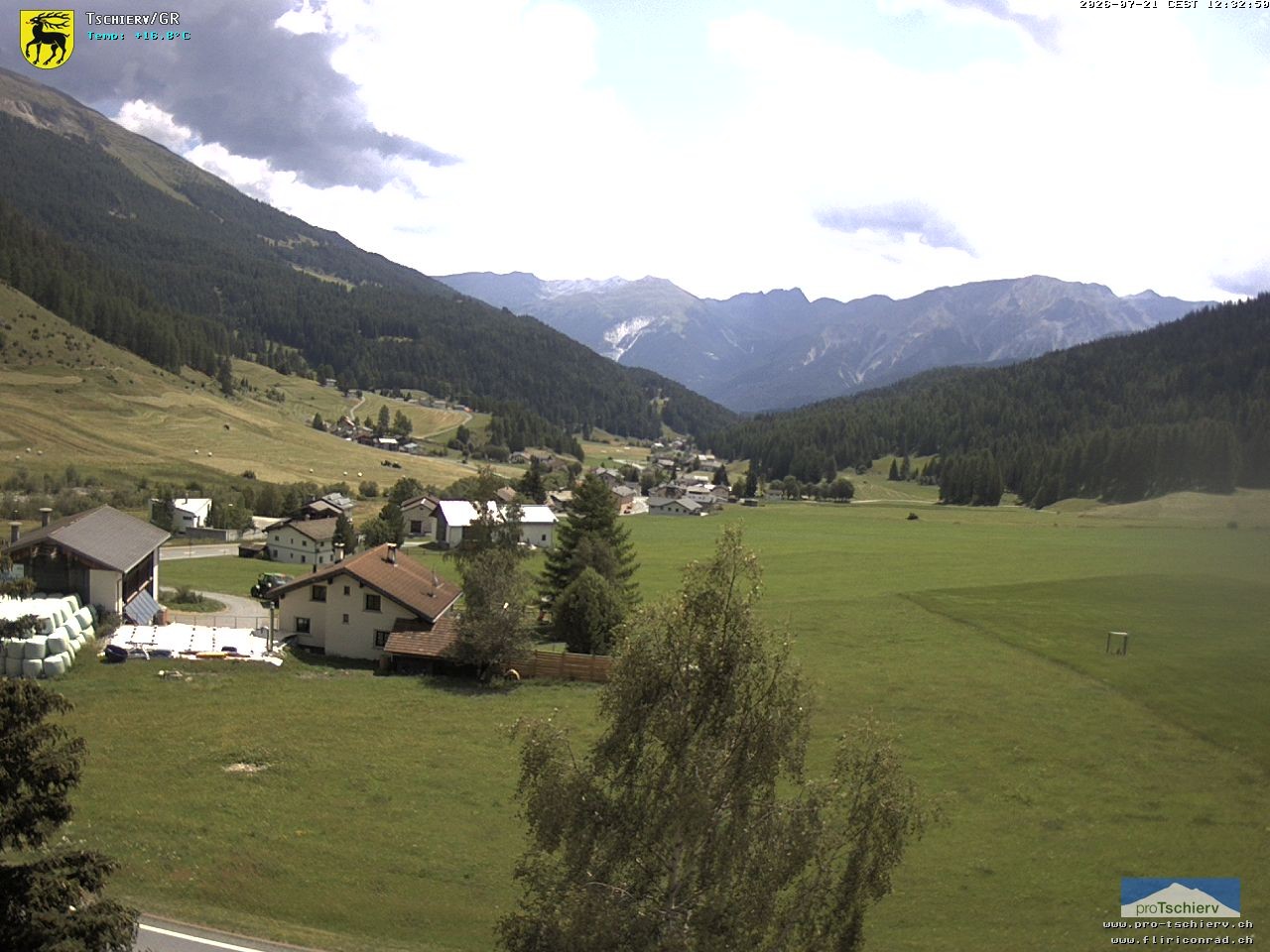 Archiv Foto Webcam Dorf Tschierv
