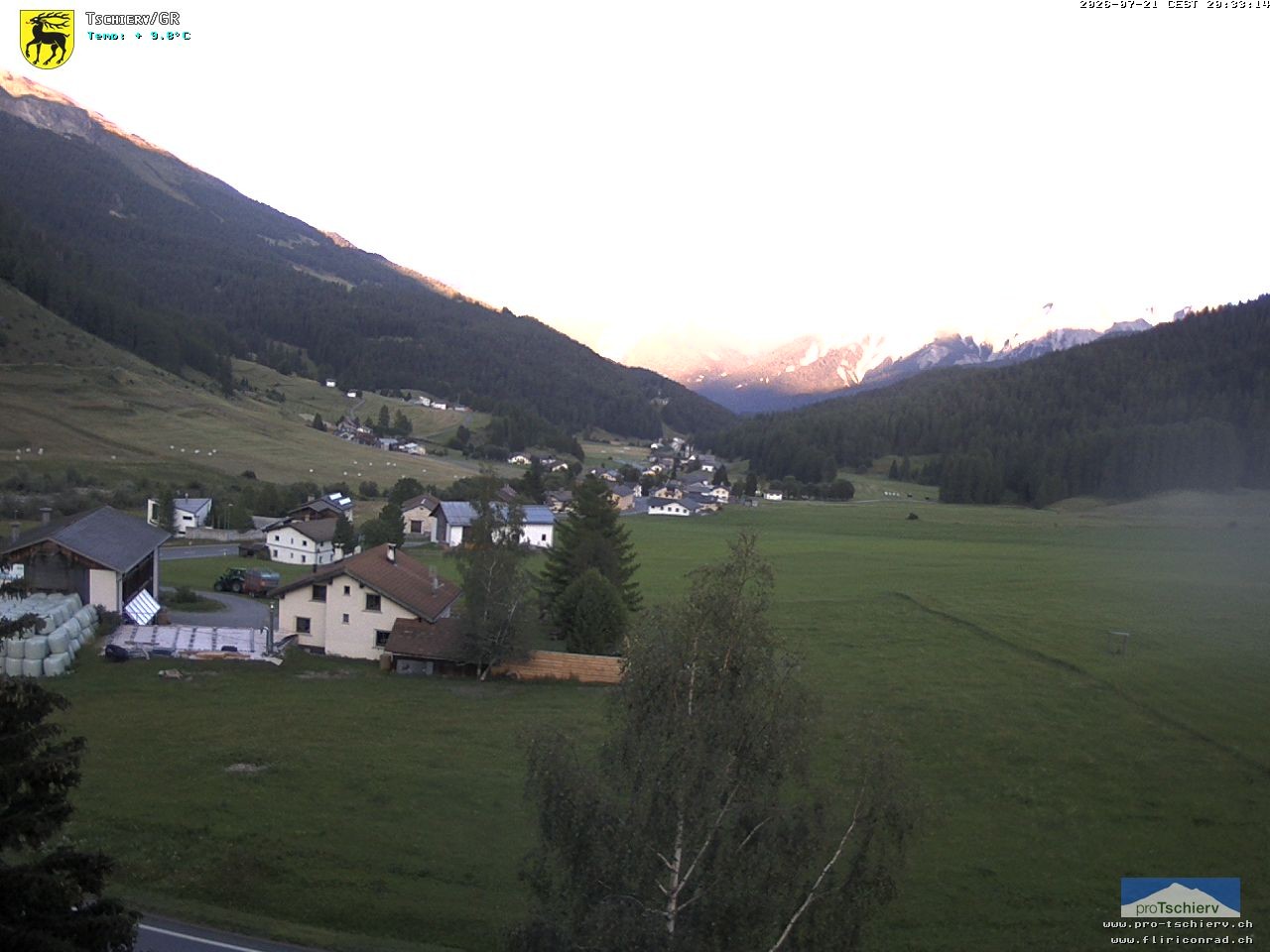 Archiv Foto Webcam Dorf Tschierv