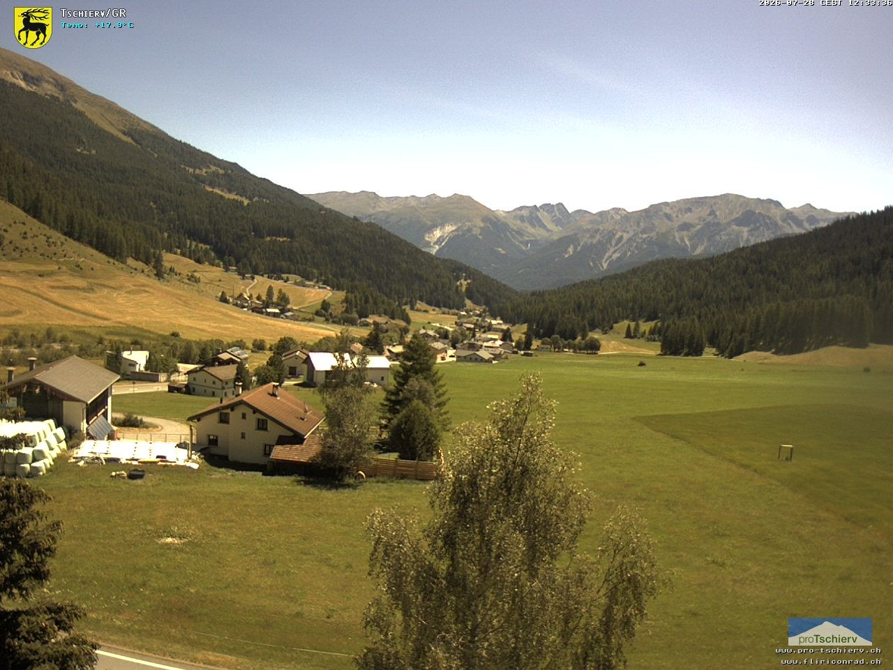 Archiv Foto Webcam Dorf Tschierv