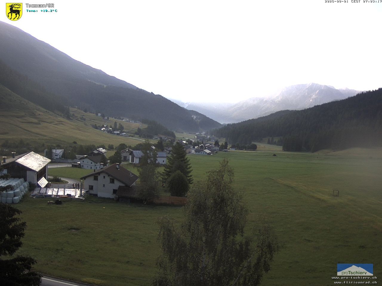 Archiv Foto Webcam Dorf Tschierv