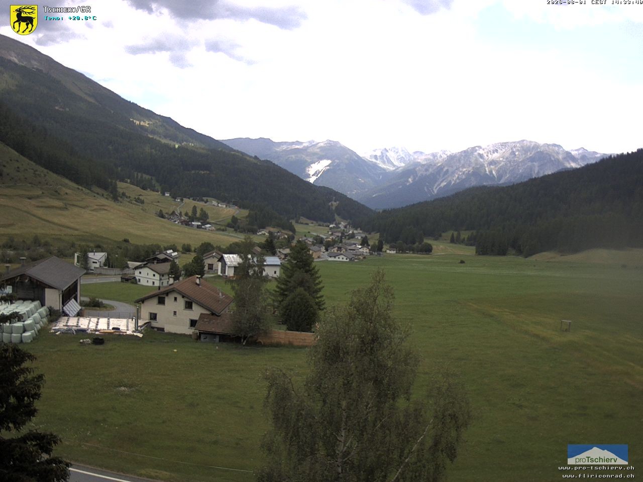 Archiv Foto Webcam Dorf Tschierv