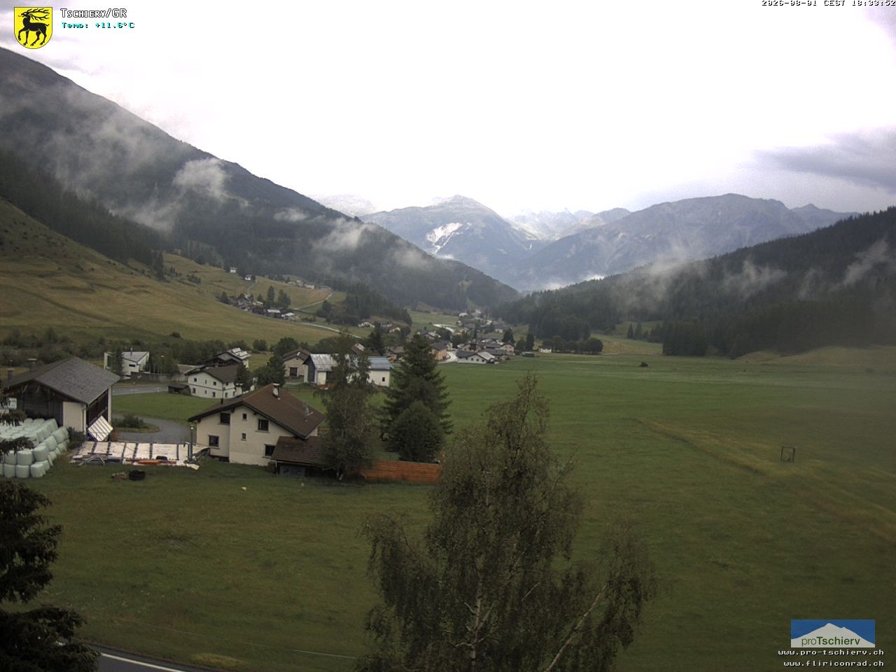 Archiv Foto Webcam Dorf Tschierv