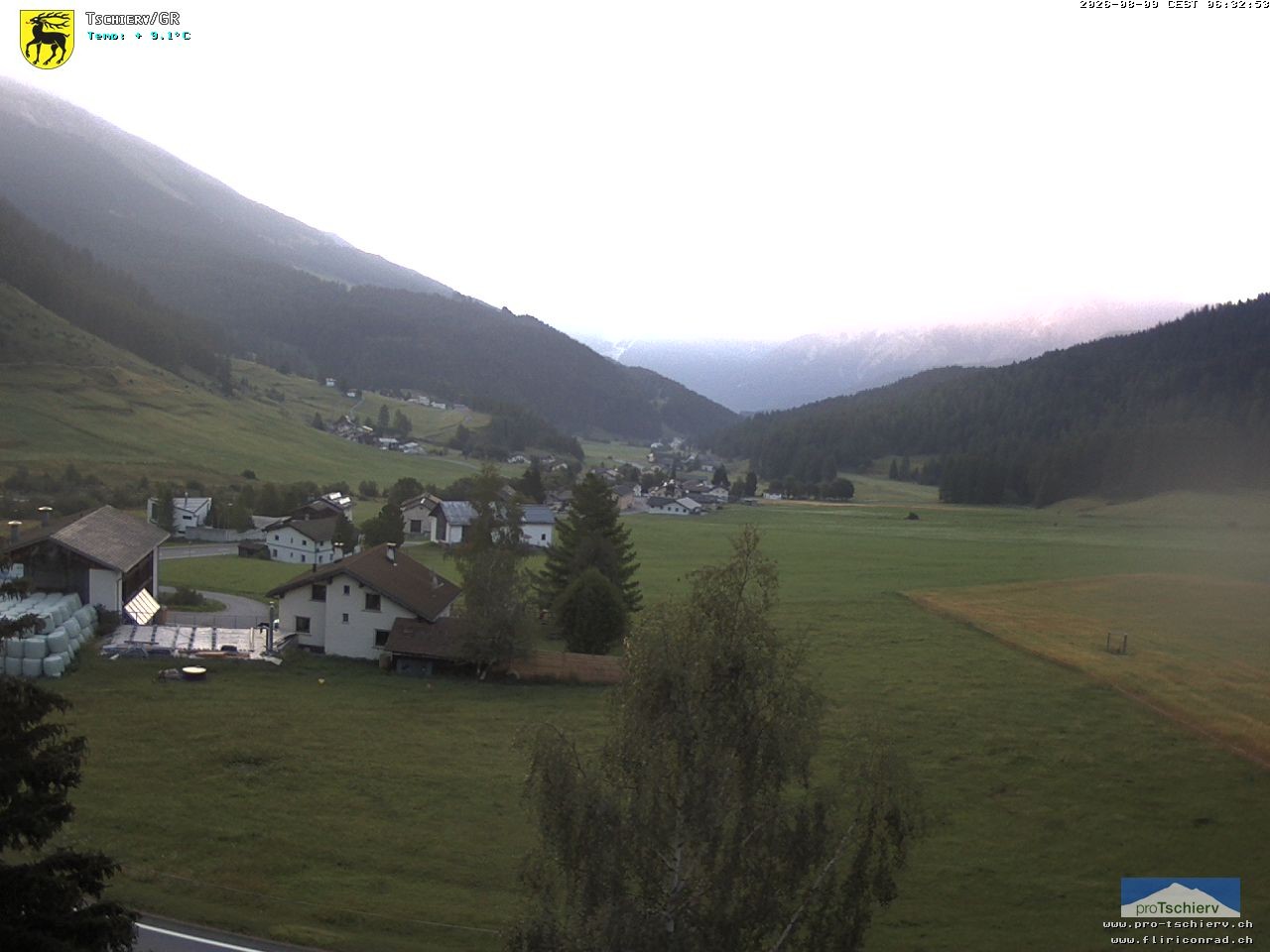 Archiv Foto Webcam Dorf Tschierv