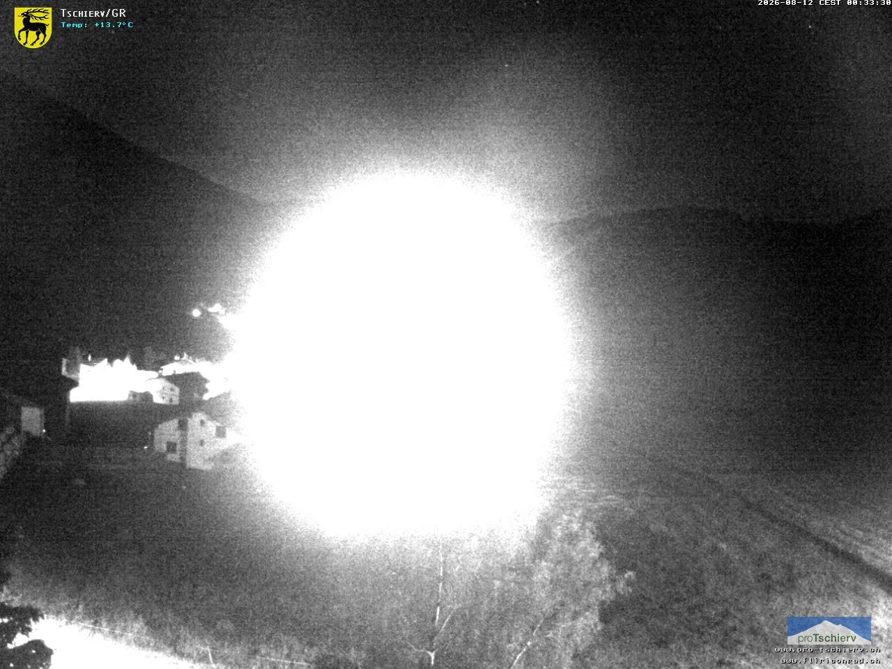Archiv Foto Webcam Dorf Tschierv