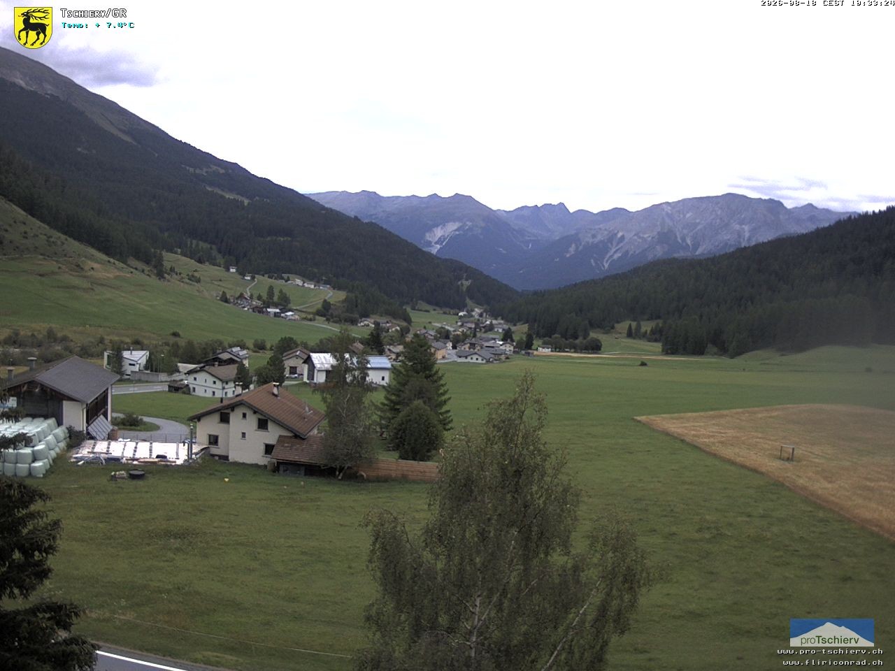 Archiv Foto Webcam Dorf Tschierv