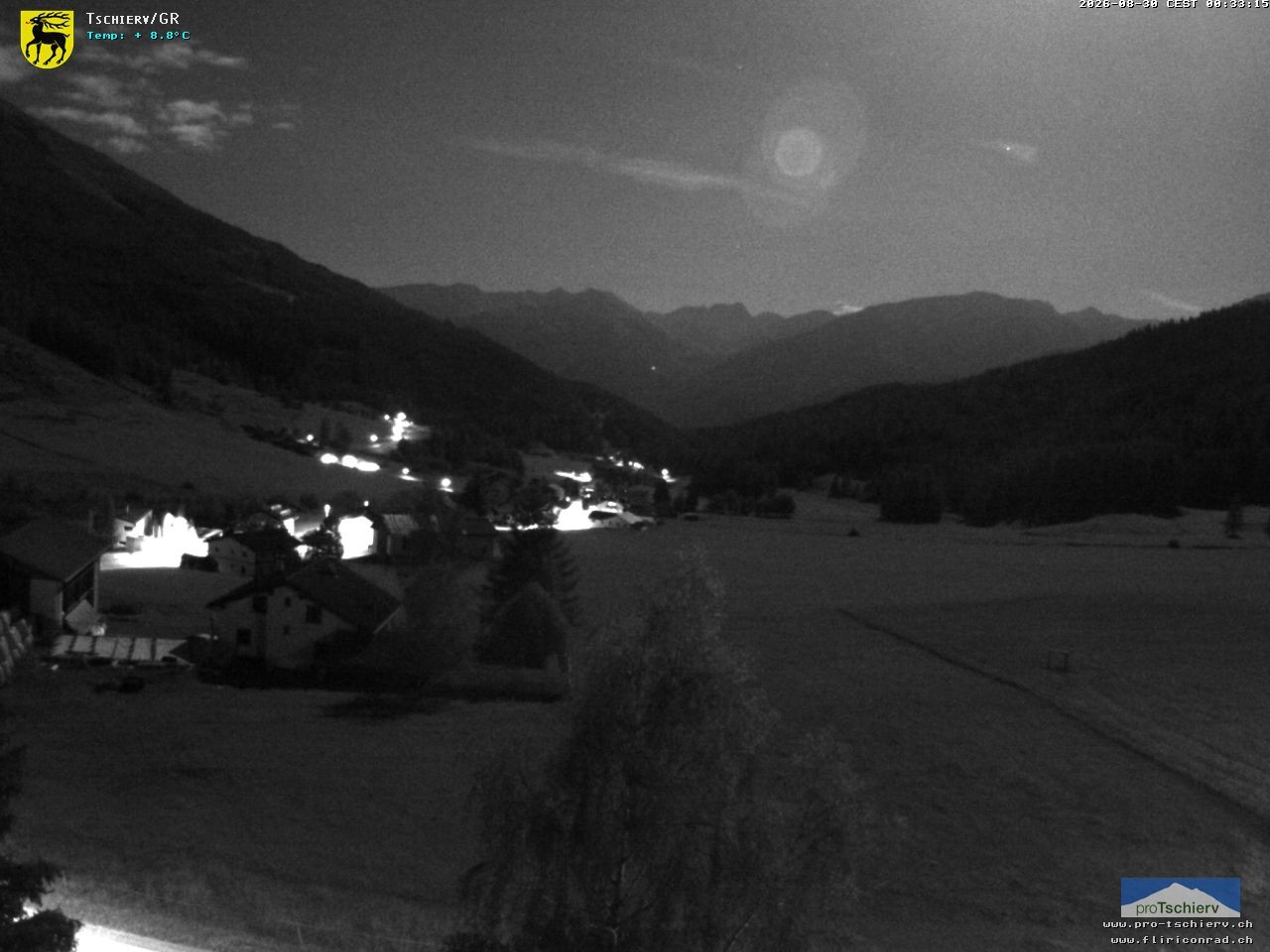 Archiv Foto Webcam Dorf Tschierv