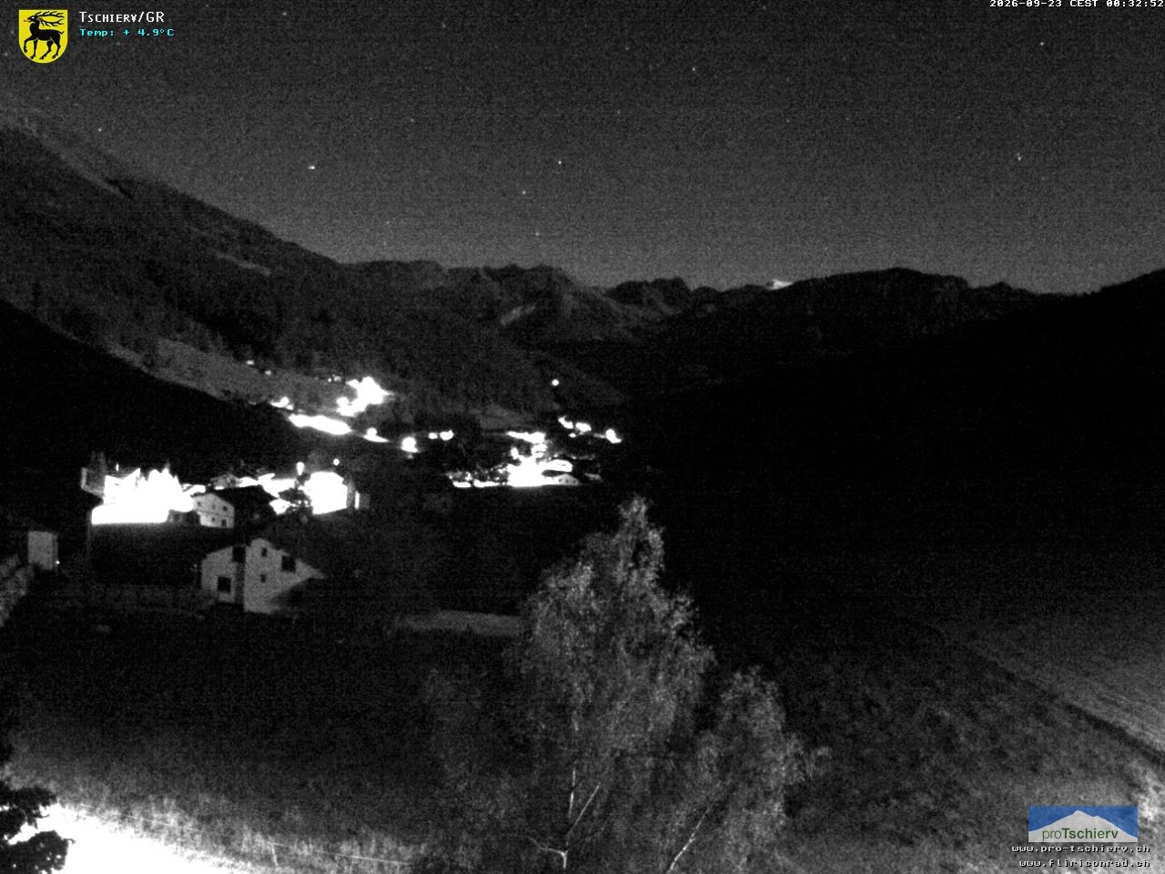 Archiv Foto Webcam Dorf Tschierv