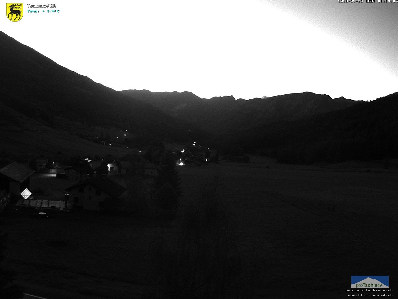Archiv Foto Webcam Dorf Tschierv