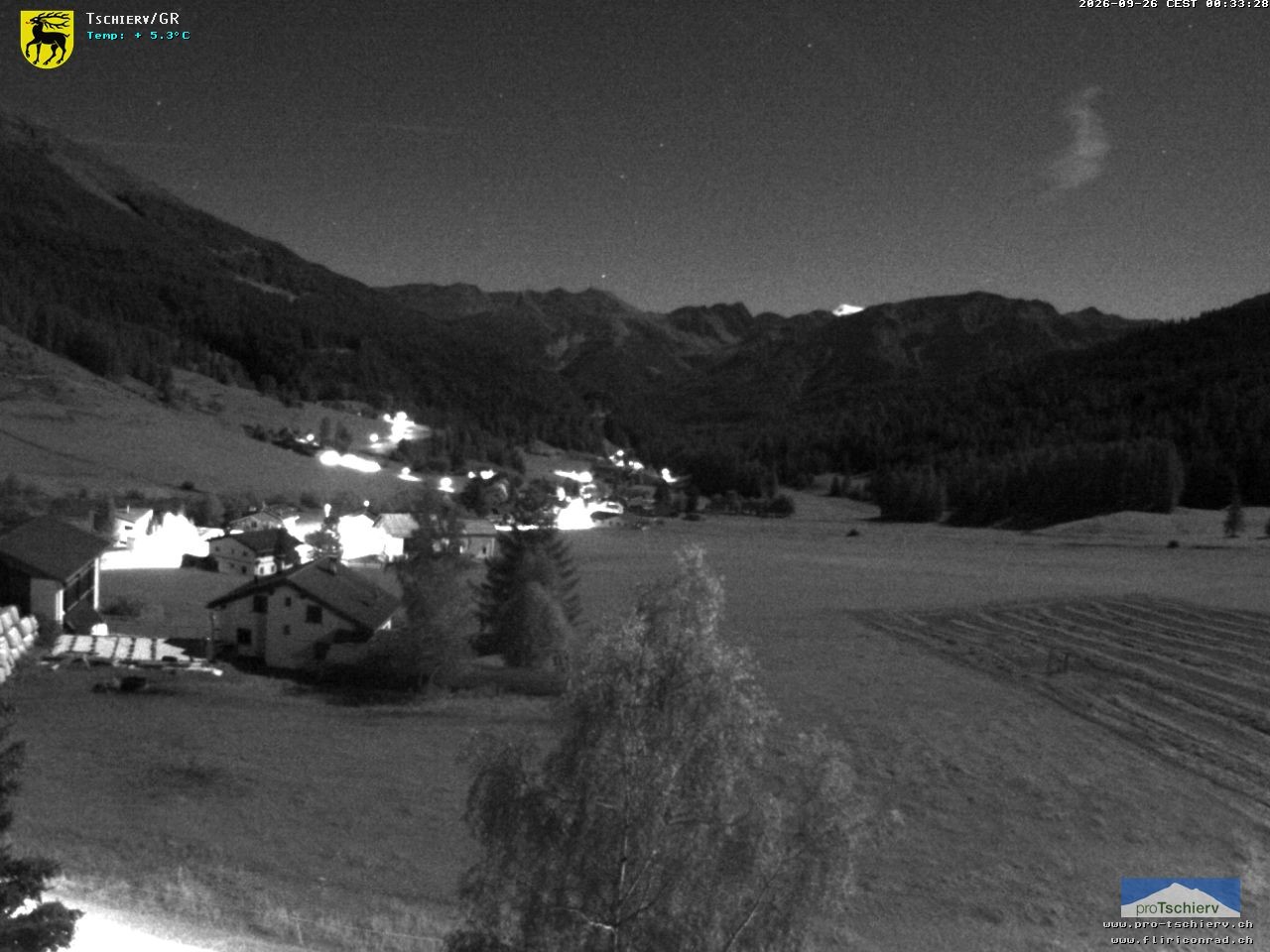 Archiv Foto Webcam Dorf Tschierv
