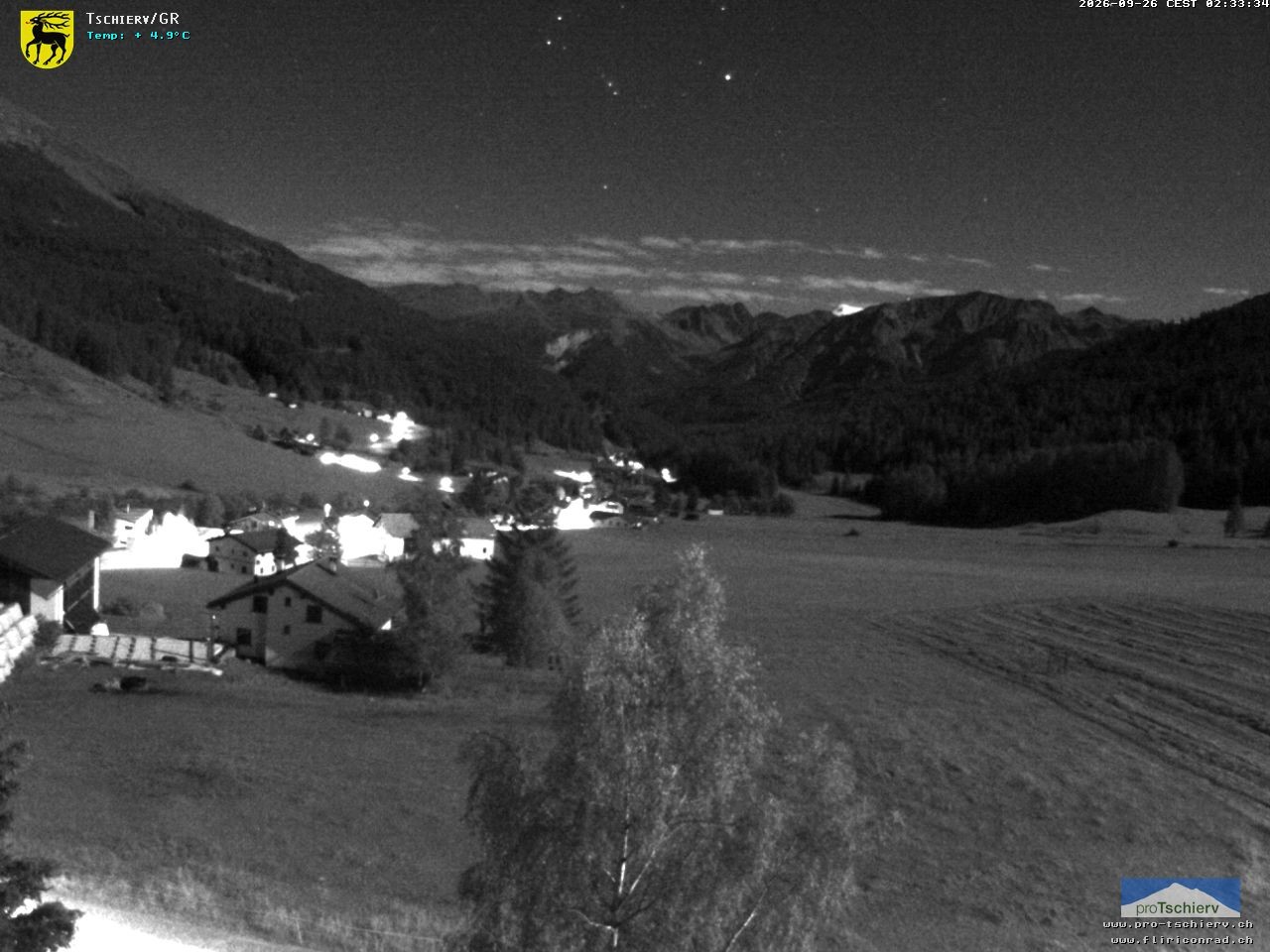 Archiv Foto Webcam Dorf Tschierv