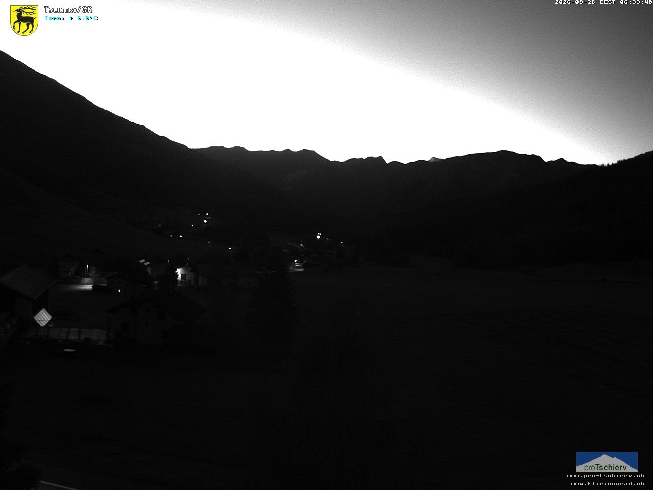 Archiv Foto Webcam Dorf Tschierv