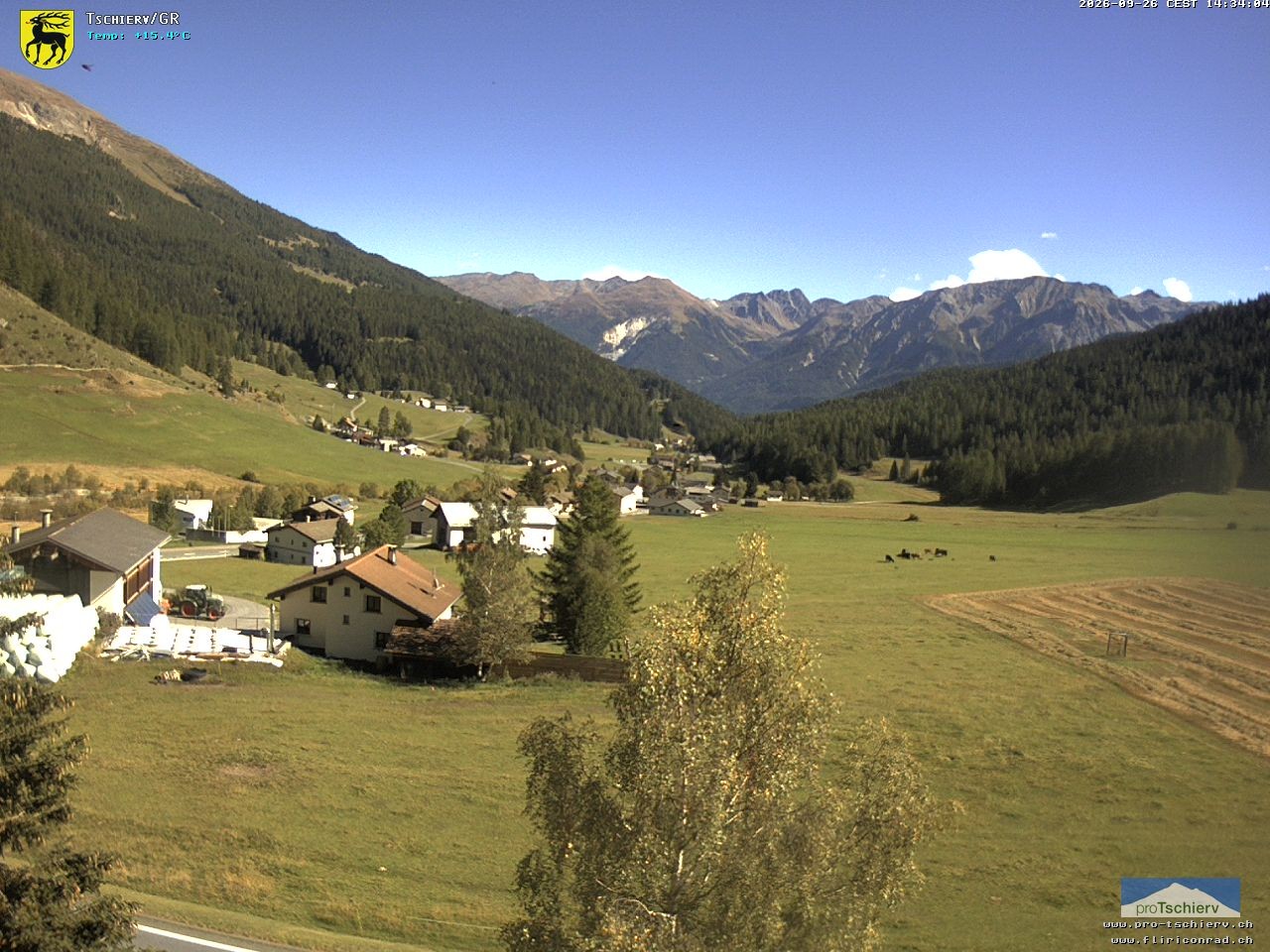 Archiv Foto Webcam Dorf Tschierv