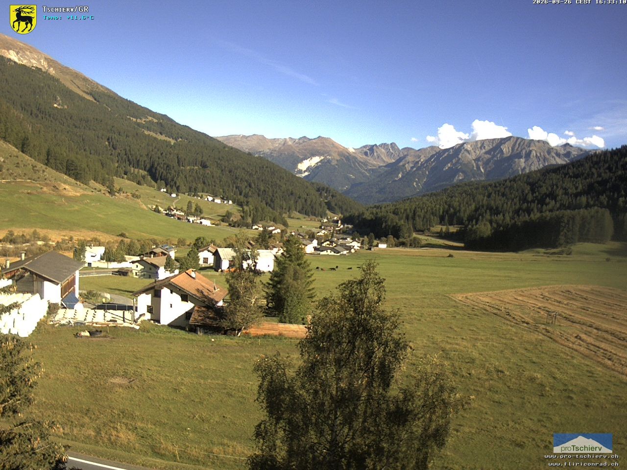Archiv Foto Webcam Dorf Tschierv