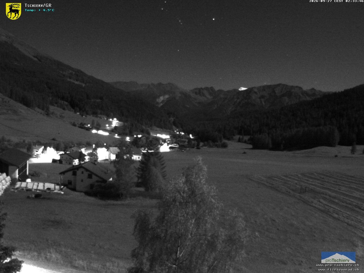 Archiv Foto Webcam Dorf Tschierv