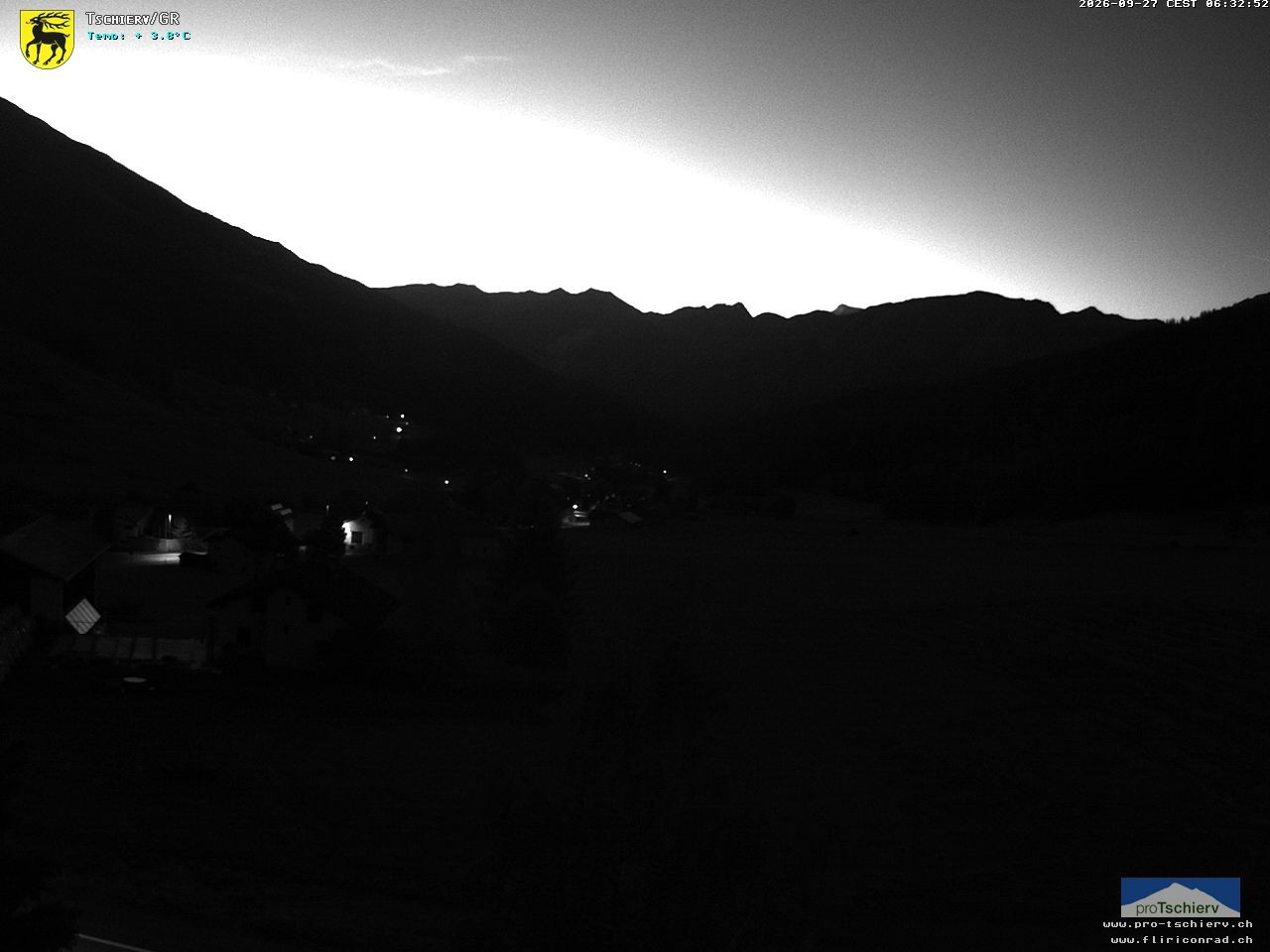 Archiv Foto Webcam Dorf Tschierv