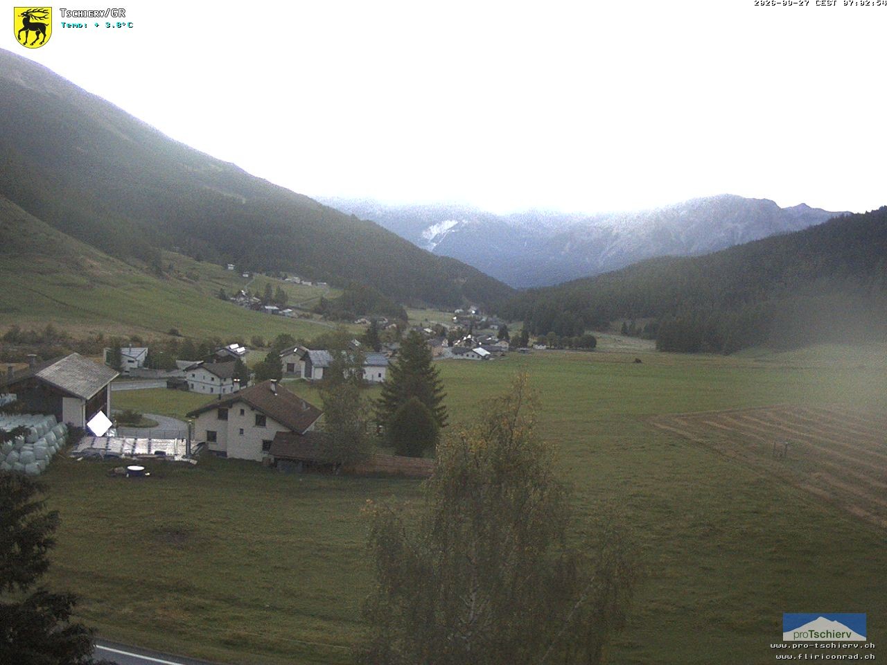 Archiv Foto Webcam Dorf Tschierv