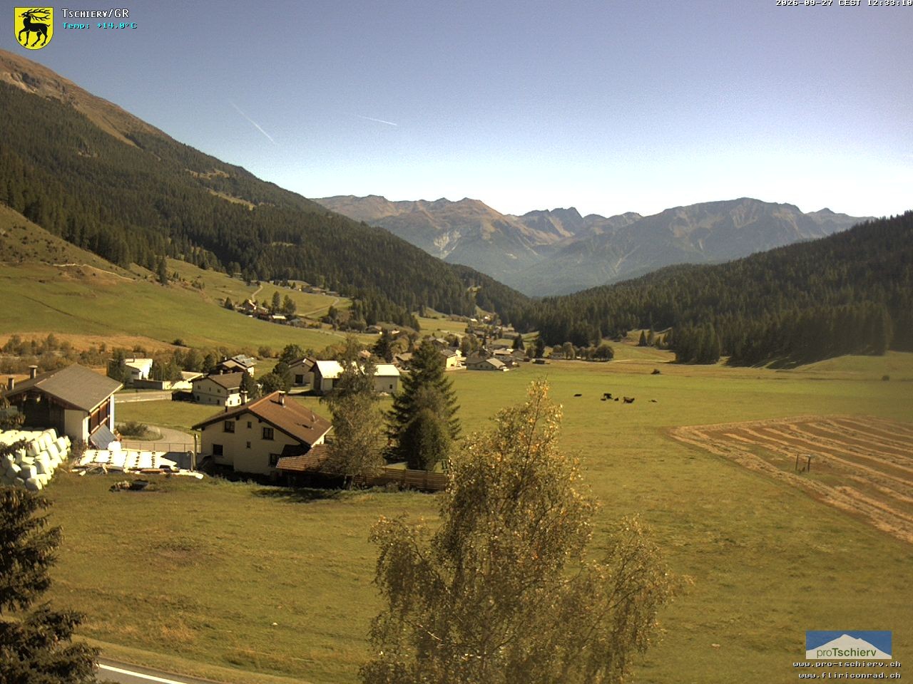 Archiv Foto Webcam Dorf Tschierv